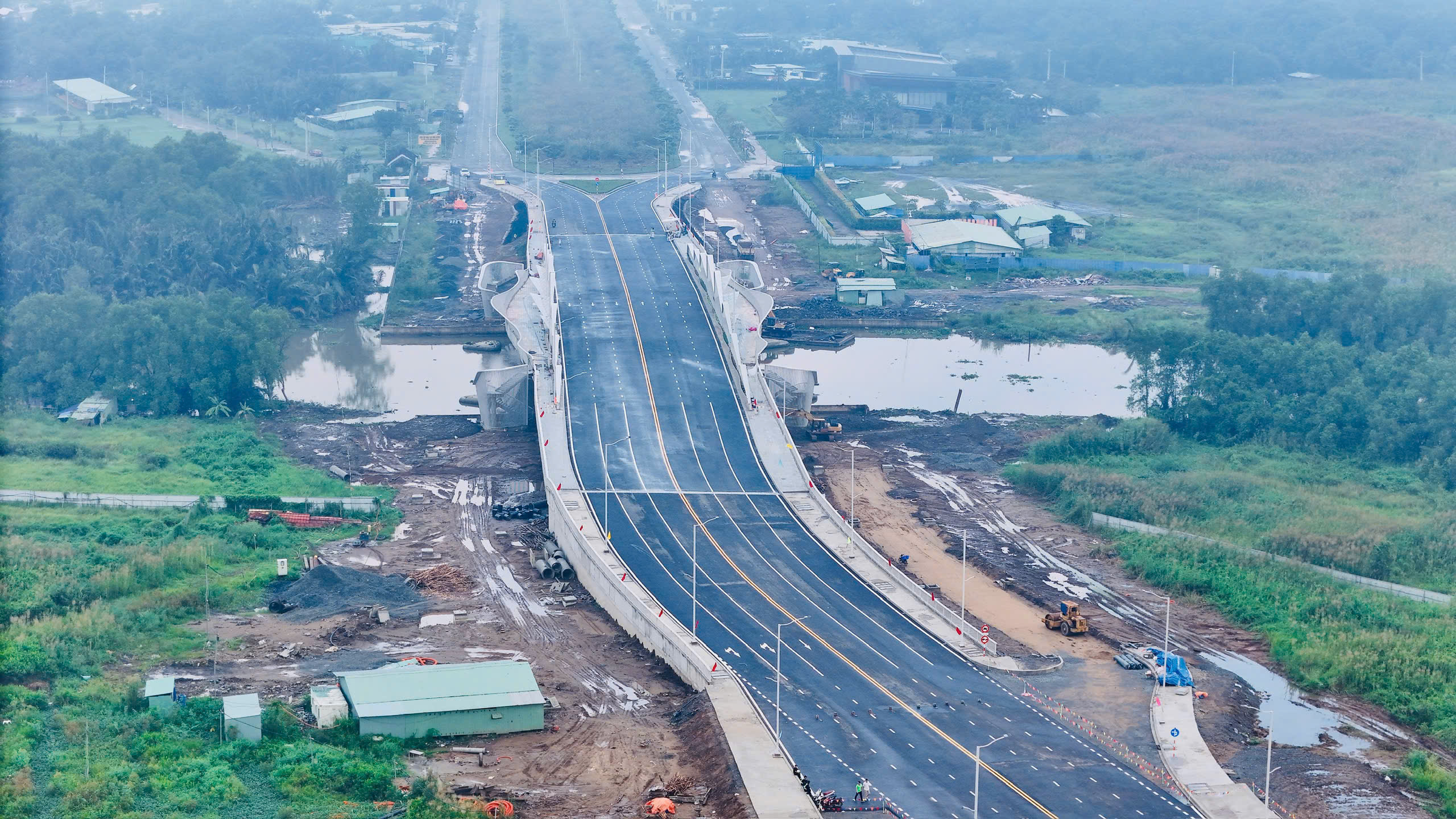 Hình ảnh thực tế sự kiện thông xe đường Liên Phường 08/11/2025 - ảnh 3