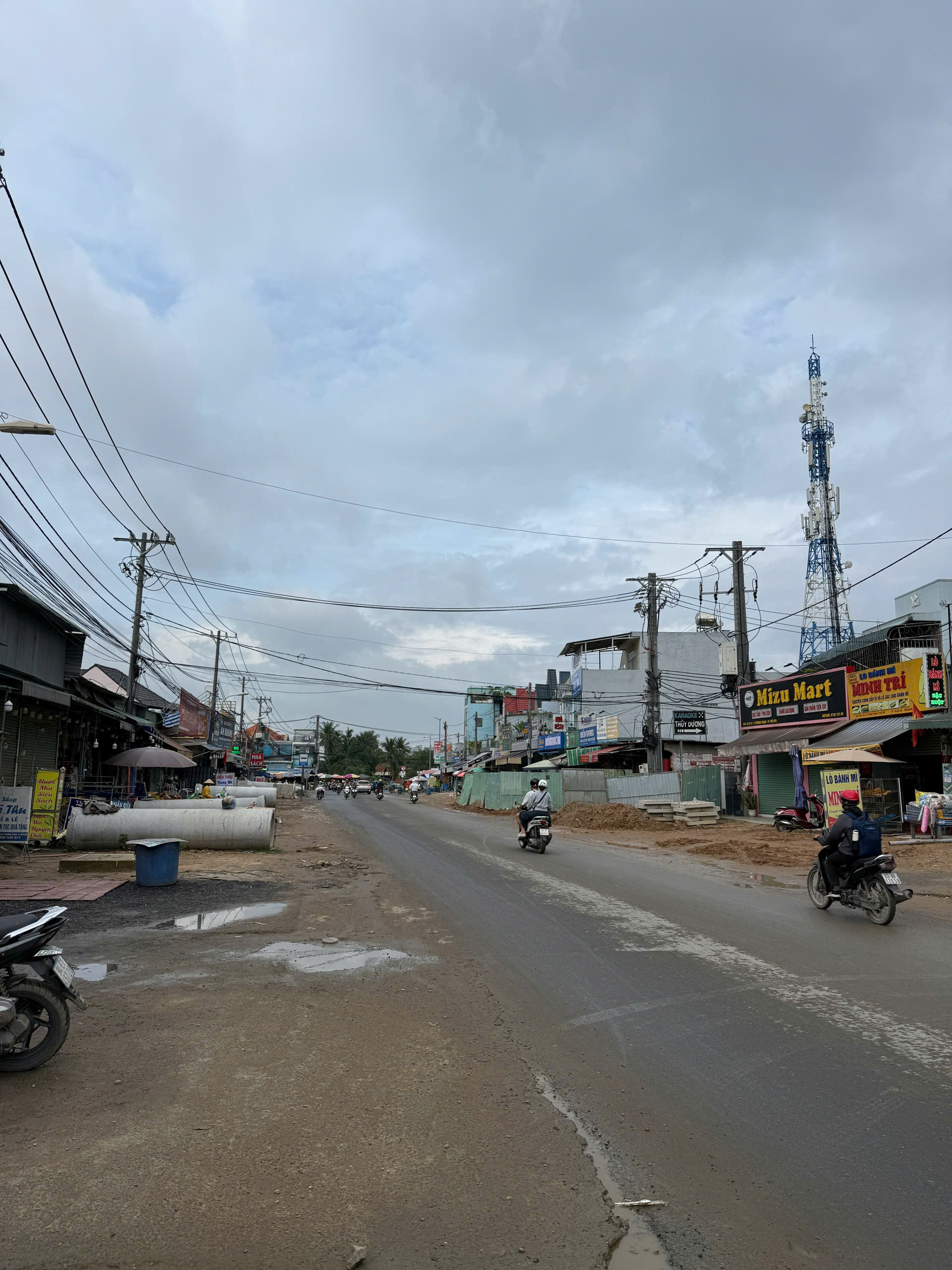 Tiến độ thi công đường Lò Lu TP.Thủ Đức - hạng mục san lấp và mở rộng mặt đường (ảnh 2)