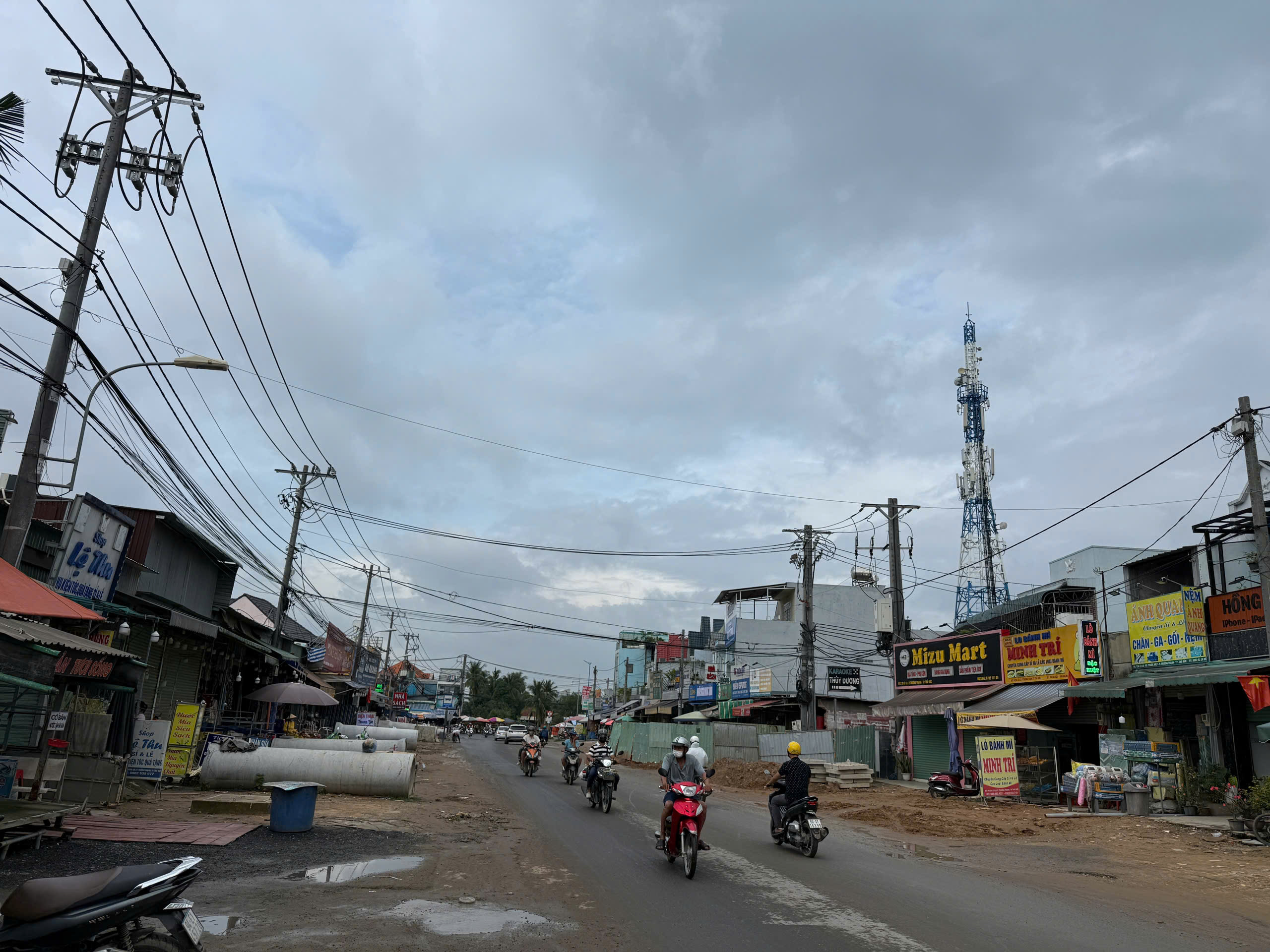 Cập nhật công trường nâng cấp đường Lò Lu - triển khai hạ tầng phụ trợ và mặt đường (ảnh 4)