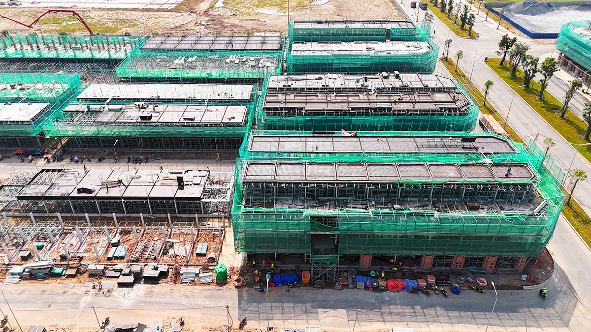 Tiến độ thi công Vinhomes Green City Hậu Nghĩa - hạ tầng và cảnh quan (ảnh 5)