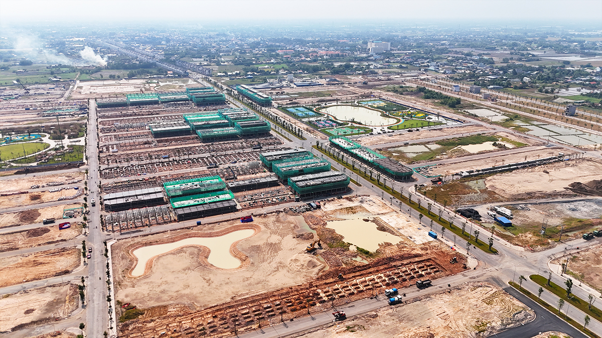 Tổng quan tiến độ Vinhomes Green City Hậu Nghĩa - góc nhìn toàn khu (ảnh 1)