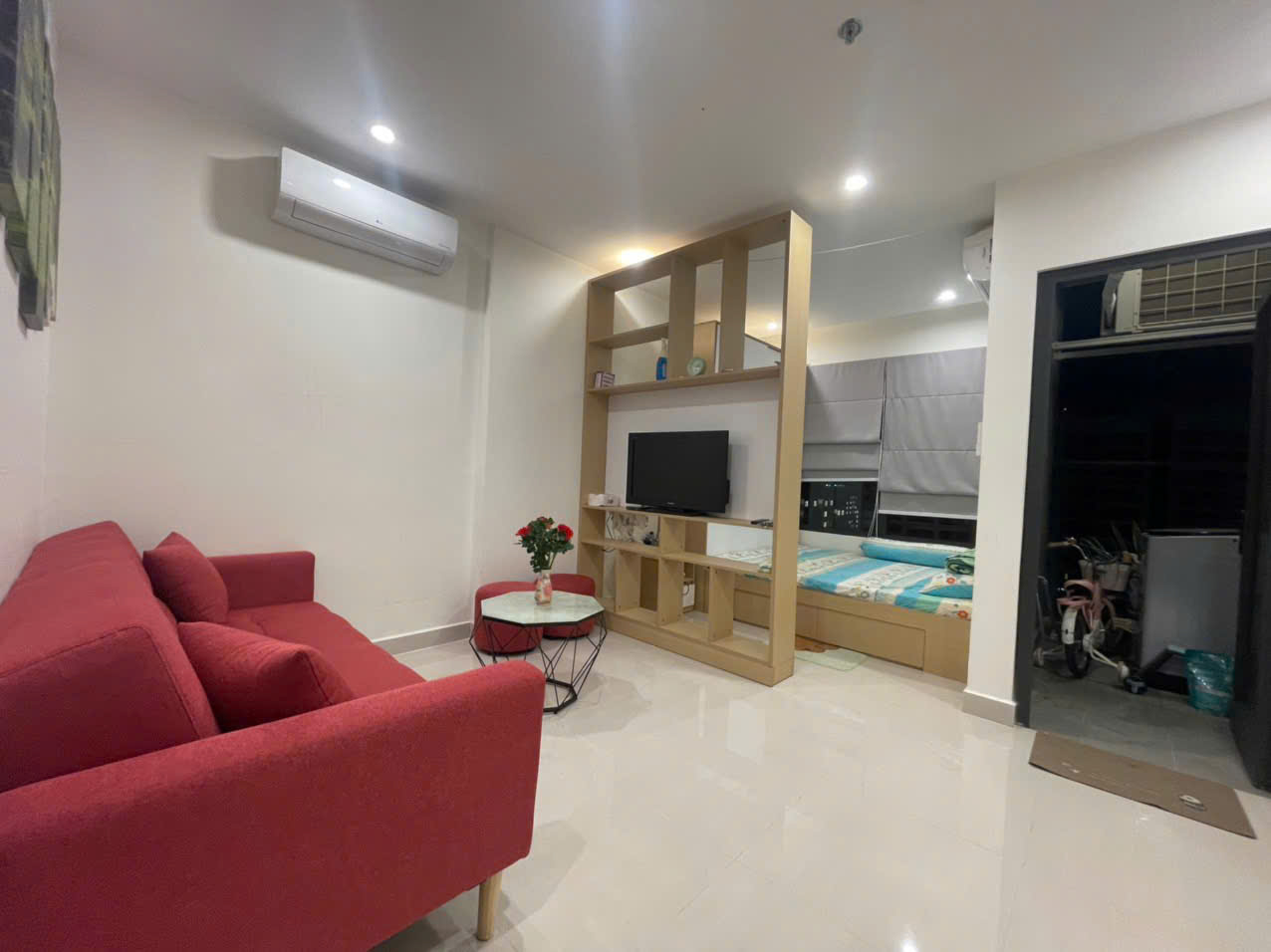 CHO THUÊ CĂN HỘ STUDIO TẦNG CAO – VIEW NỘI KHU ĐẸP – THE RAINBOW, VINHOMES GRAND PARK | GIÁ CHỈ 6 TRIỆU/THÁNG