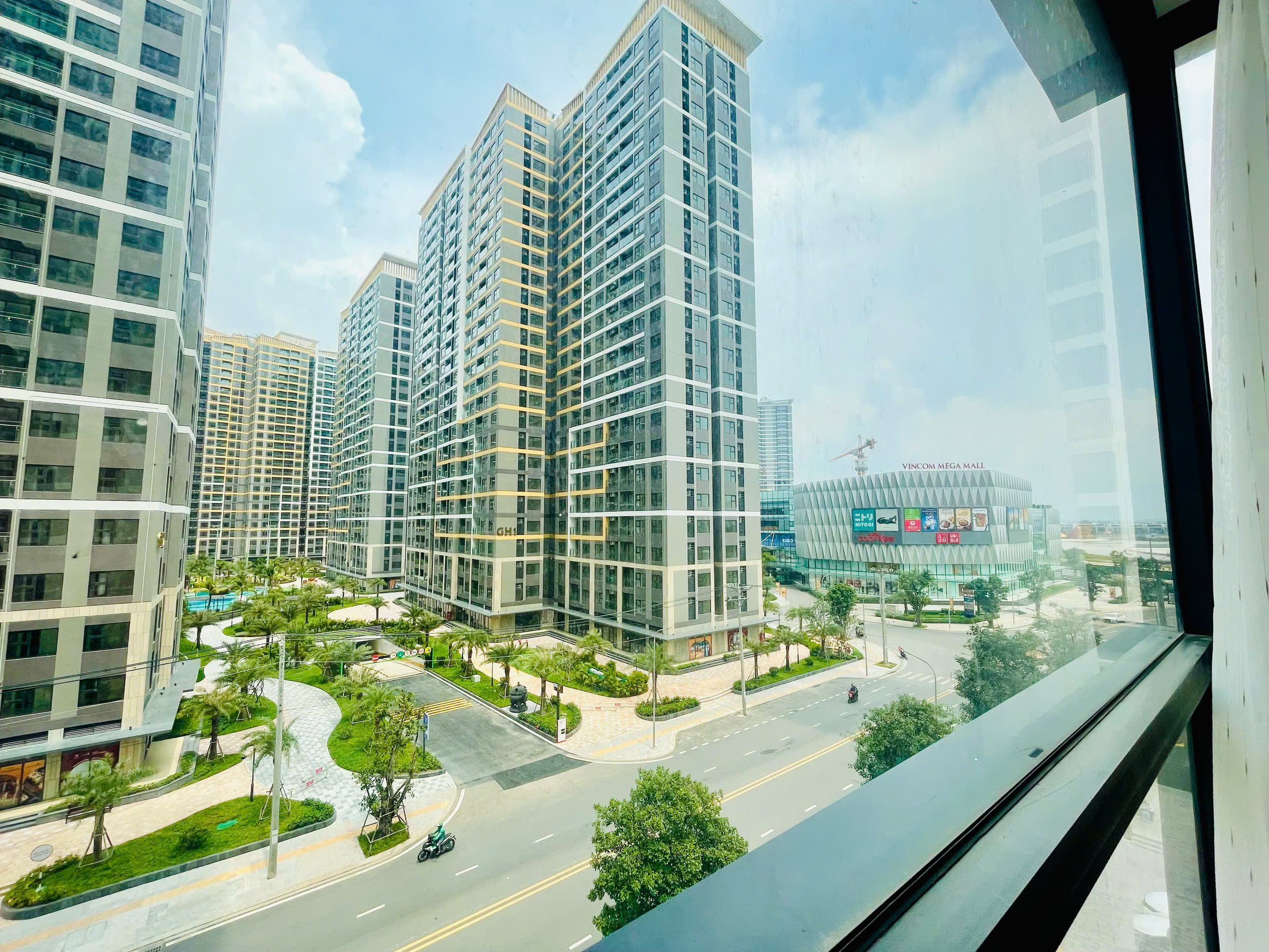 BÁN CĂN HỘ MASTERI CENTRE POINT VINHOMES GRAND PARK – 3PN, FULL NỘI THẤT, DIỆN TÍCH LỚN 97.5m²