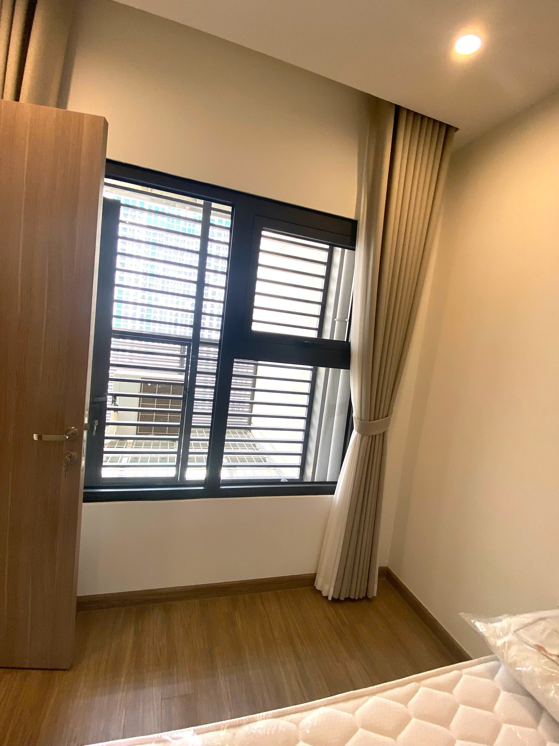 Bán Căn Hộ 2PN 2WC The Origami – Vinhomes Grand Park – Full Nội Thất Xách Vali Vào Ở Ngay - ảnh 5