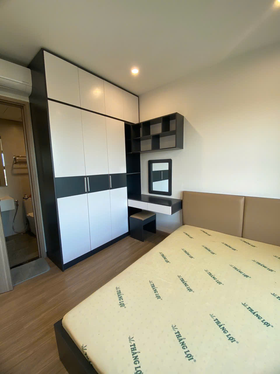 Cho thuê căn hộ 2PN2WC Full Nội Thất – The Rainbow Vinhomes Grand Park – Giá chỉ 7.5 triệu/tháng | View ngoại khu tầng cao thoáng mát