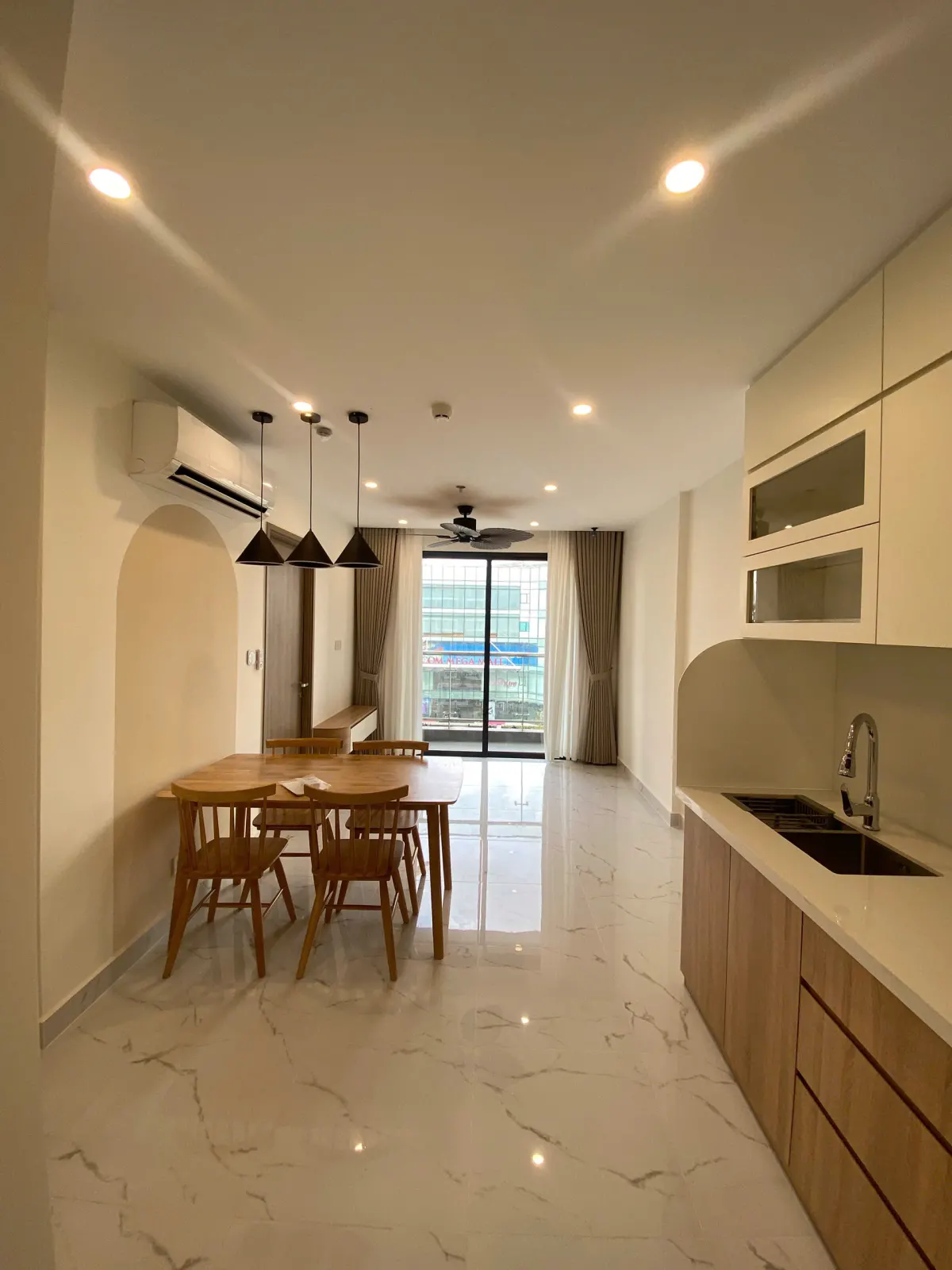 SIÊU PHẨM 2PN2WC GLORY HEIGHTS VIEW VINCOM – SỔ HỒNG TRAO TAY, TẶNG NỘI THẤT CAO CẤP