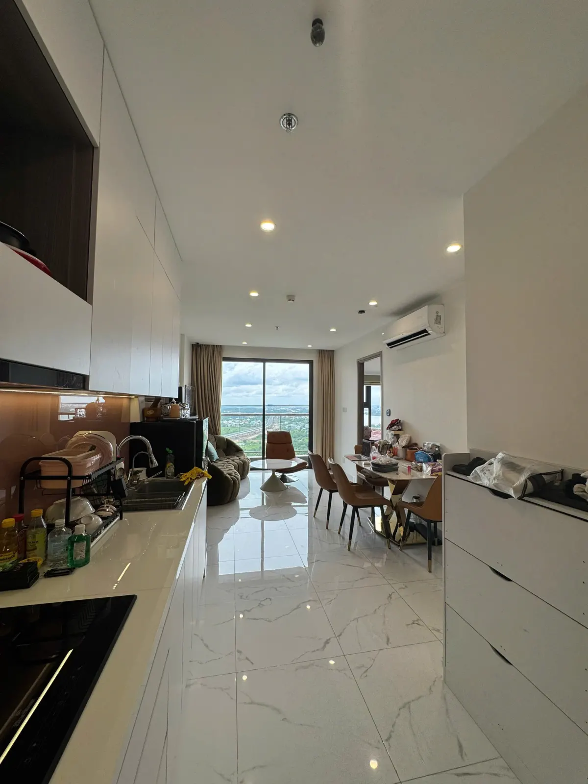 [CHO THUÊ] CĂN HỘ CAO CẤP PHÂN KHU OASIS - VIEW SÔNG THOÁNG MÁT - 9.5 TRIỆU / THÁNG - ảnh 3