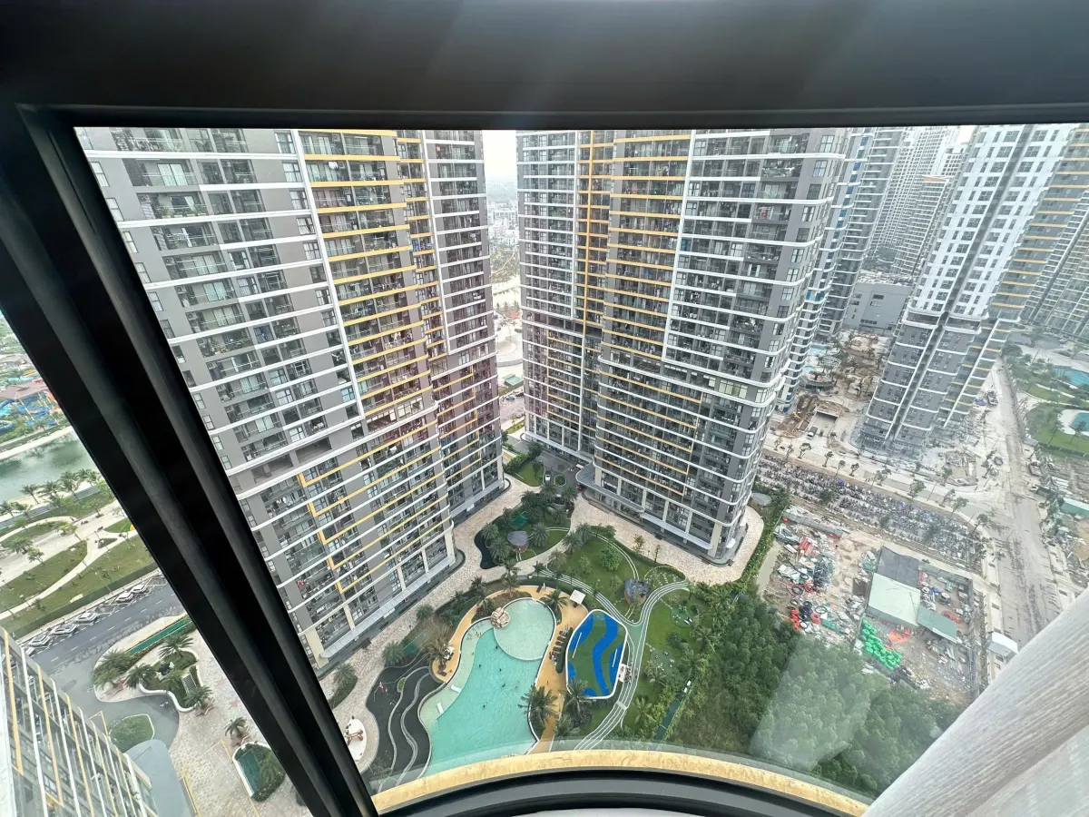 Cho thuê 2PN The Bevely 80m2- View hồ bơi - Giá chỉ 14tr/tháng