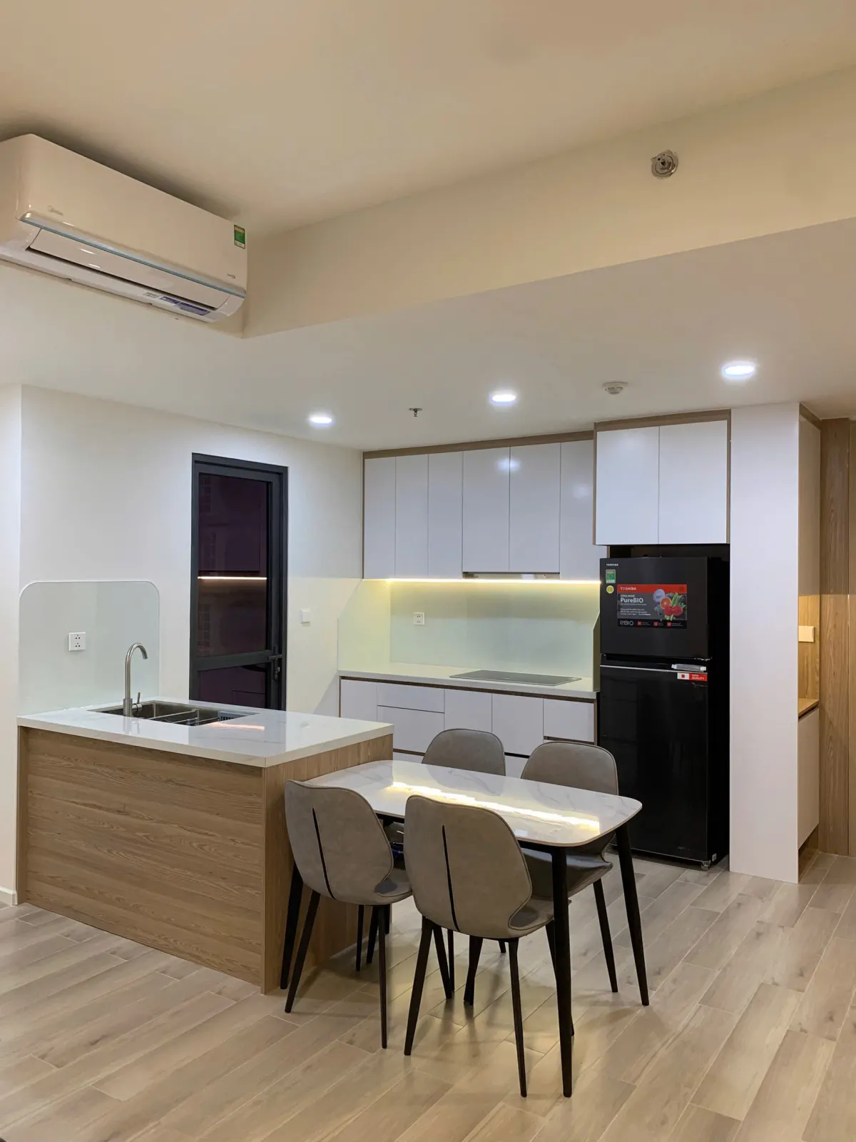 Chỉ từ 1,5 Tỷ có ngay căn hộ 2PN Gốc - View Pháo hoa, Vinwonders, Biệt thự, Dinh thự, Sông ĐN - DIện tích 73m2 tại Lumiere Boulevard. - ảnh 11