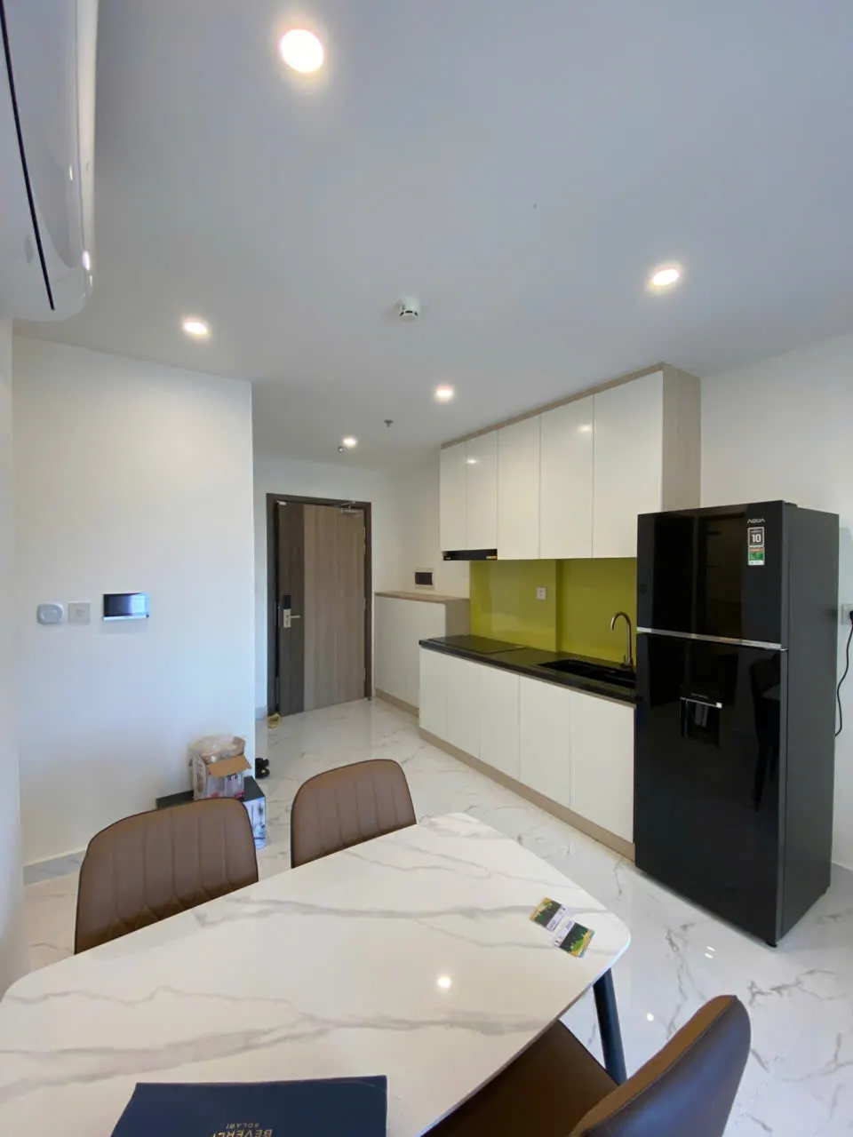 ???? CHO THUÊ CĂN HỘ 2PN2WC TROPICAL - VIEW HỒ BƠI THƯ GIÃN - FULL NỘI THẤT CỰC ĐẸP ????