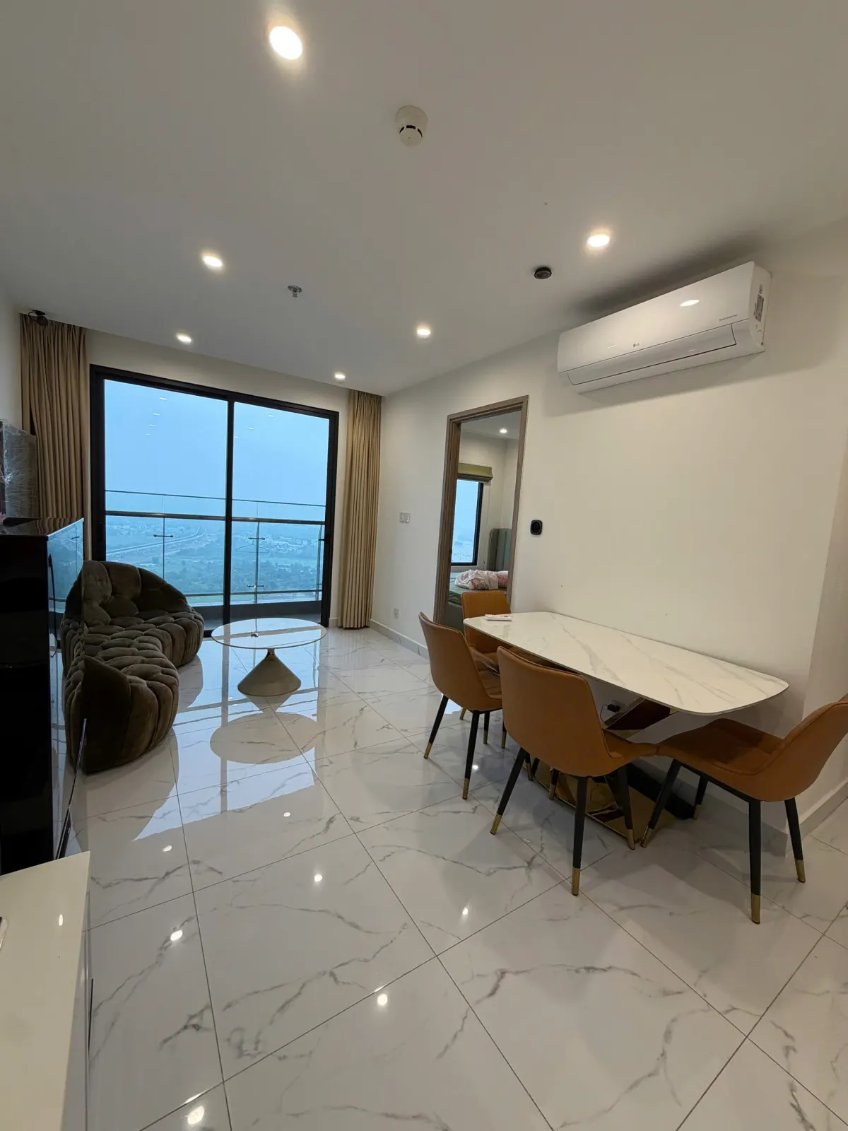 [CHO THUÊ] CĂN HỘ CAO CẤP PHÂN KHU OASIS - VIEW SÔNG THOÁNG MÁT - 9.5 TRIỆU / THÁNG - ảnh 8