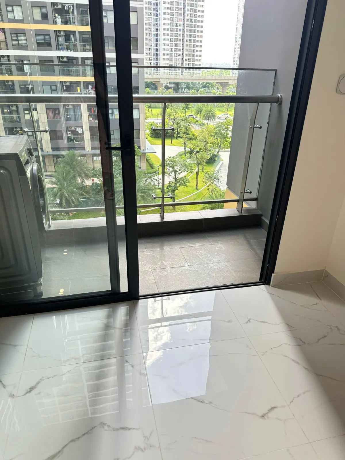GLORY HEIGHTS NGỘP SÂU ĐẬM_ CẮT LỖ 700TR_1PN+ VIEW HỒ BƠI_VỊ TRÍ ĐỘC TÔN_MẶT TIỀN VINCOM  - ảnh 3