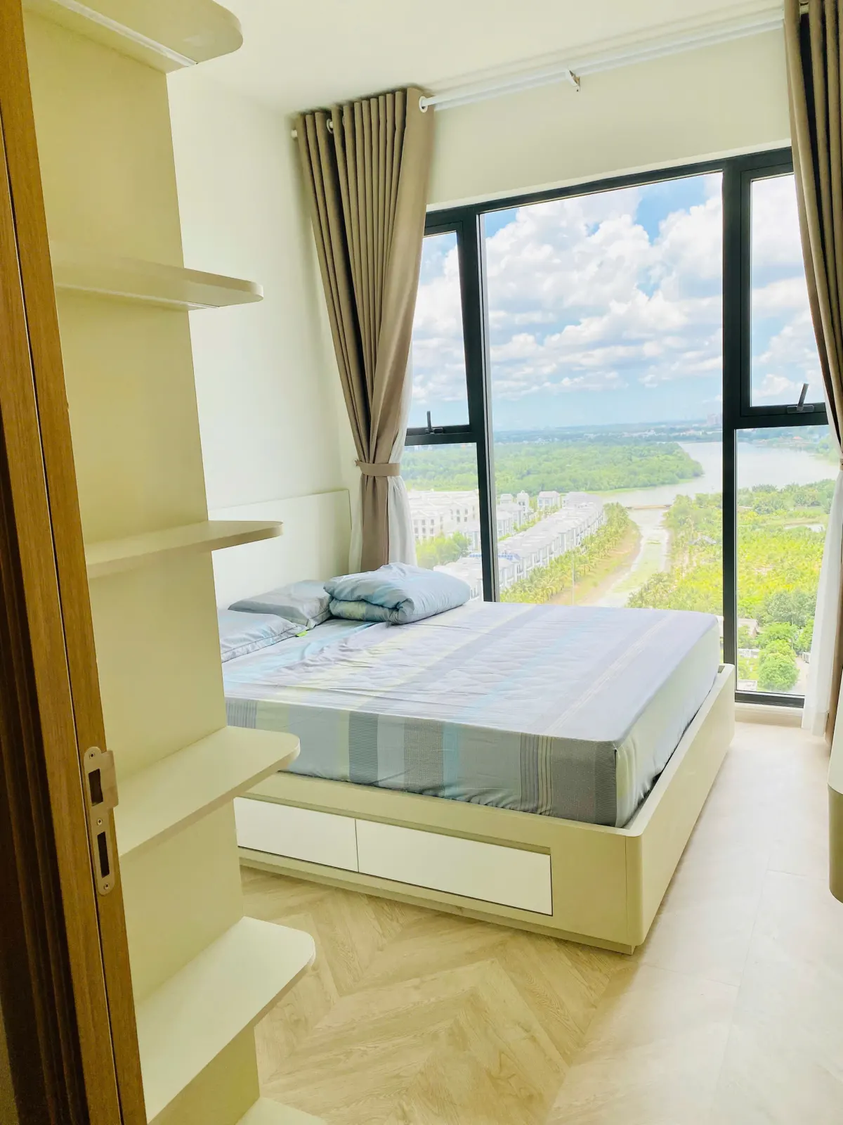 Cho thuê CH 2PN view pháo hoa_full nội thất LUXURY, khu compound Lumiere Boulevard chỉ 15tr - ảnh 4