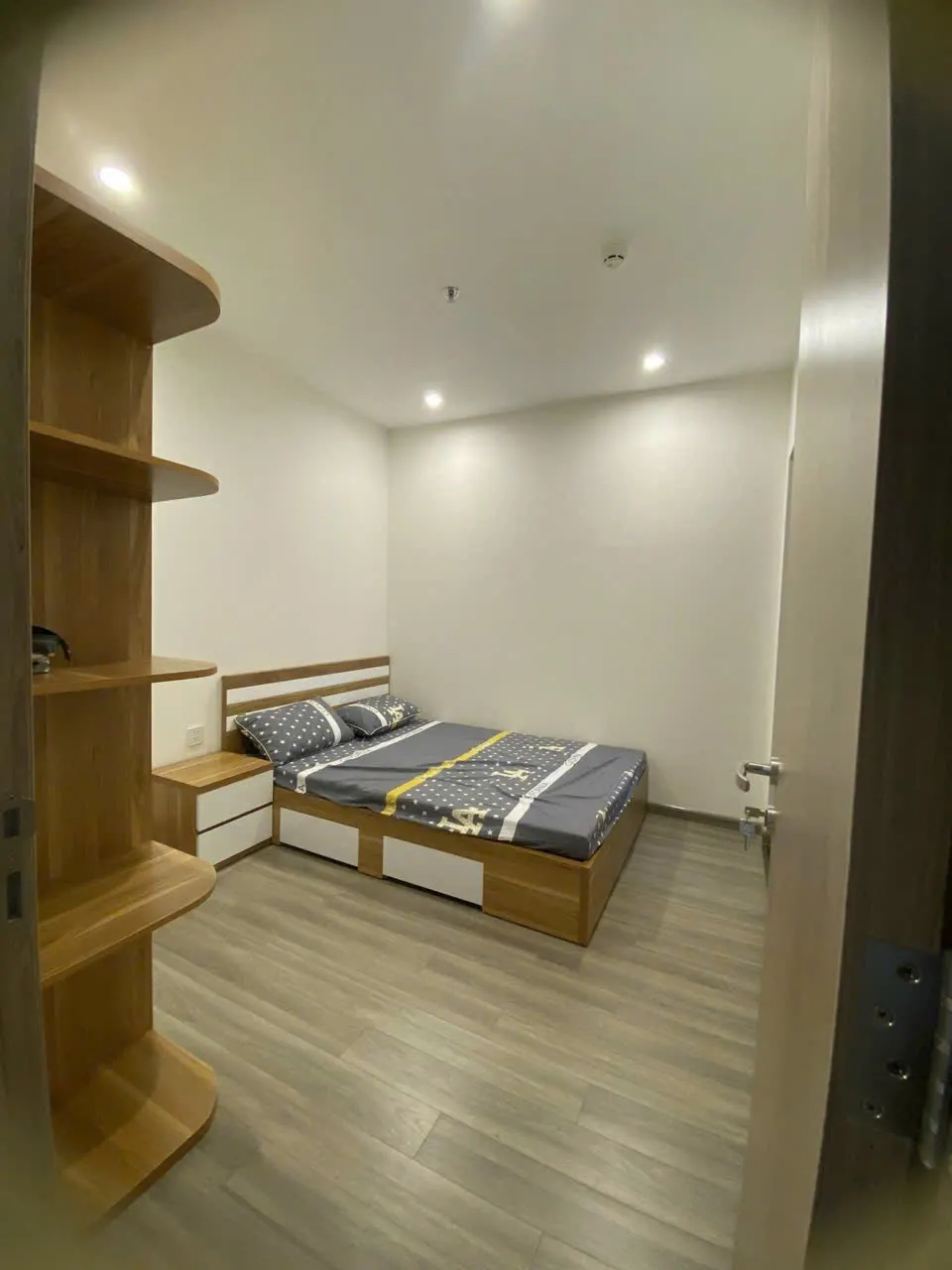 CHO THUÊ CĂN HỘ 2PN THE OASIS - VINHOMES GRAND PARK - FULL NỘI THẤT GIÁ 10 TRIỆU/ THÁNG
