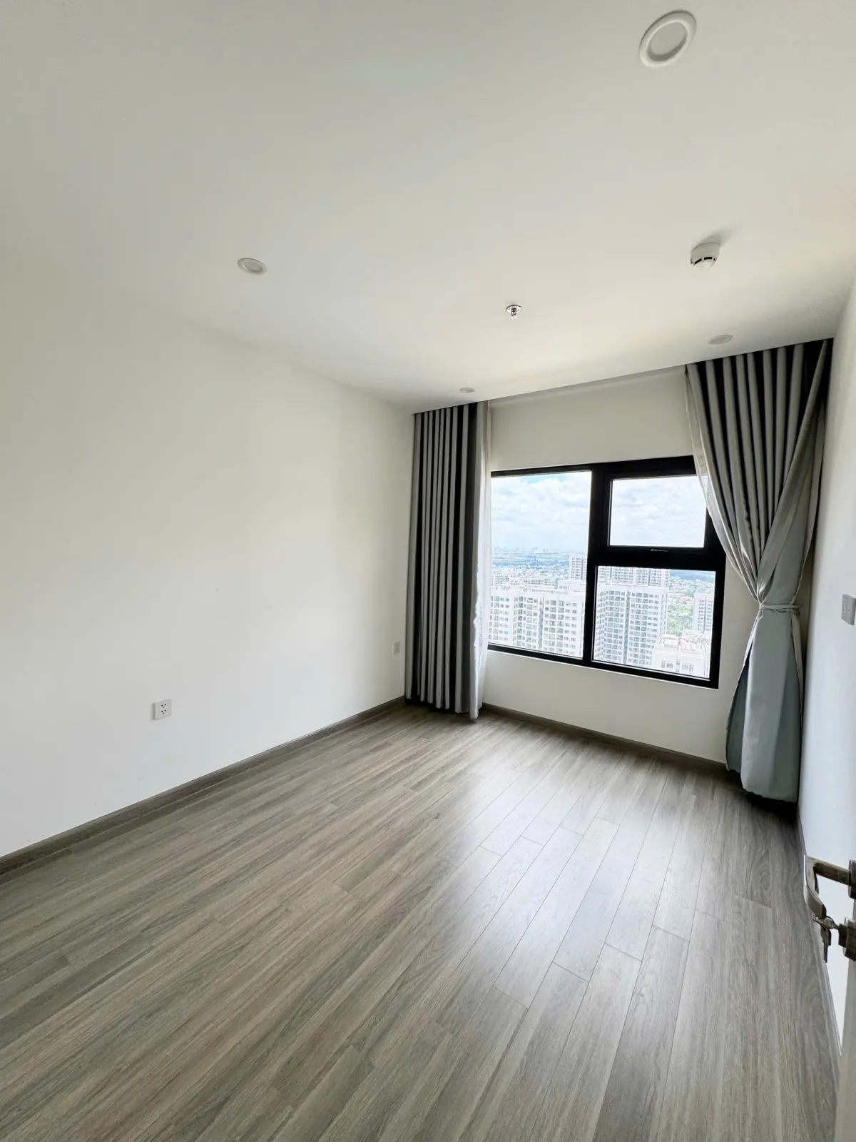 [BÁN GẤP] CĂN HỘ 1PN+ THE BEVERLY SOLARI – GIÁ CHỈ 2.6 TỶ BTP (BAO THUẾ PHÍ)