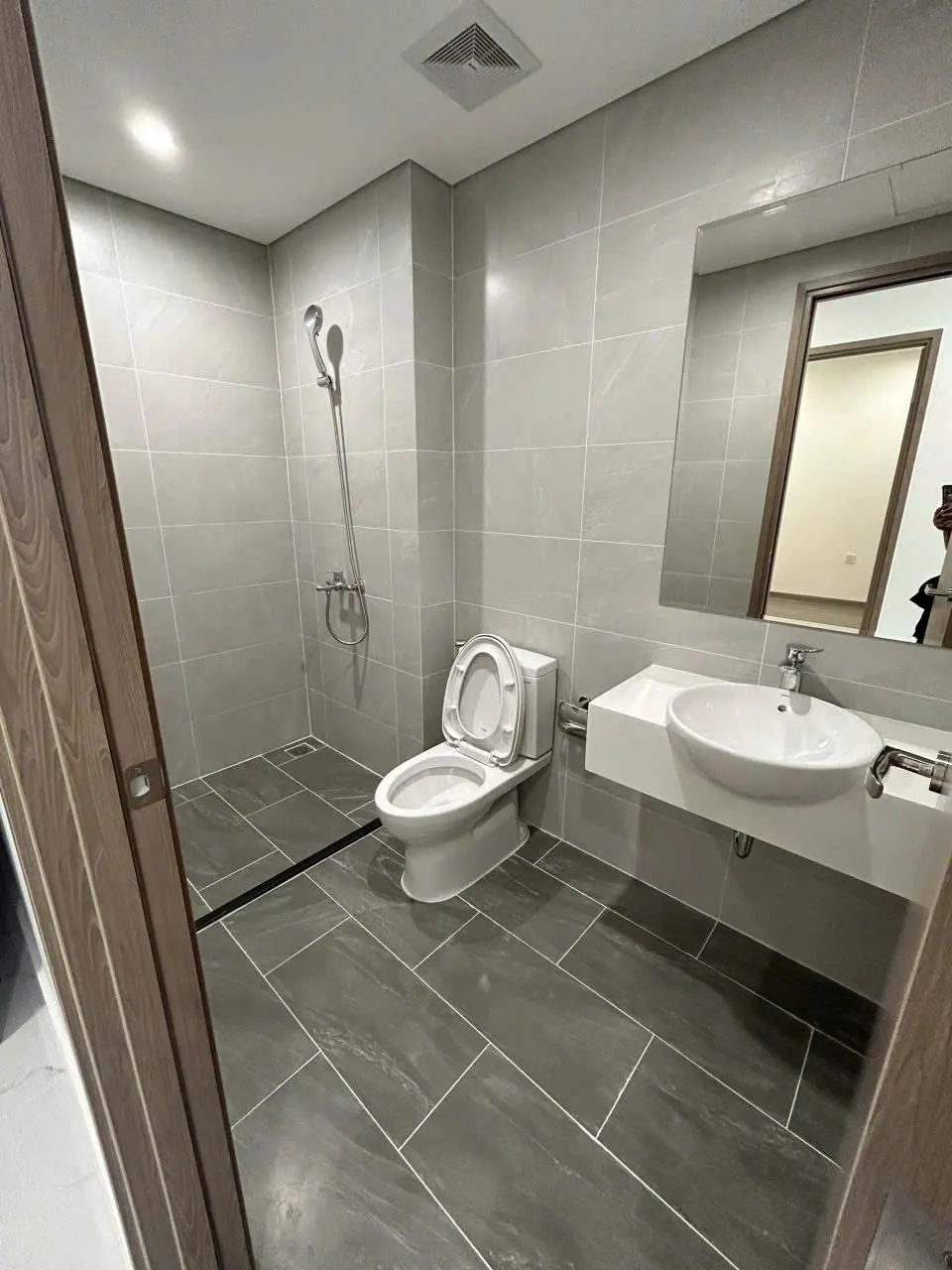 BÁN CĂN HỘ VINHOMES GRAND PARK THE BEVERLY SOLARI – 1PN+ | VIEW NỘI KHU & NGOẠI KHU SÔNG ĐỒNG NAI - ảnh 2