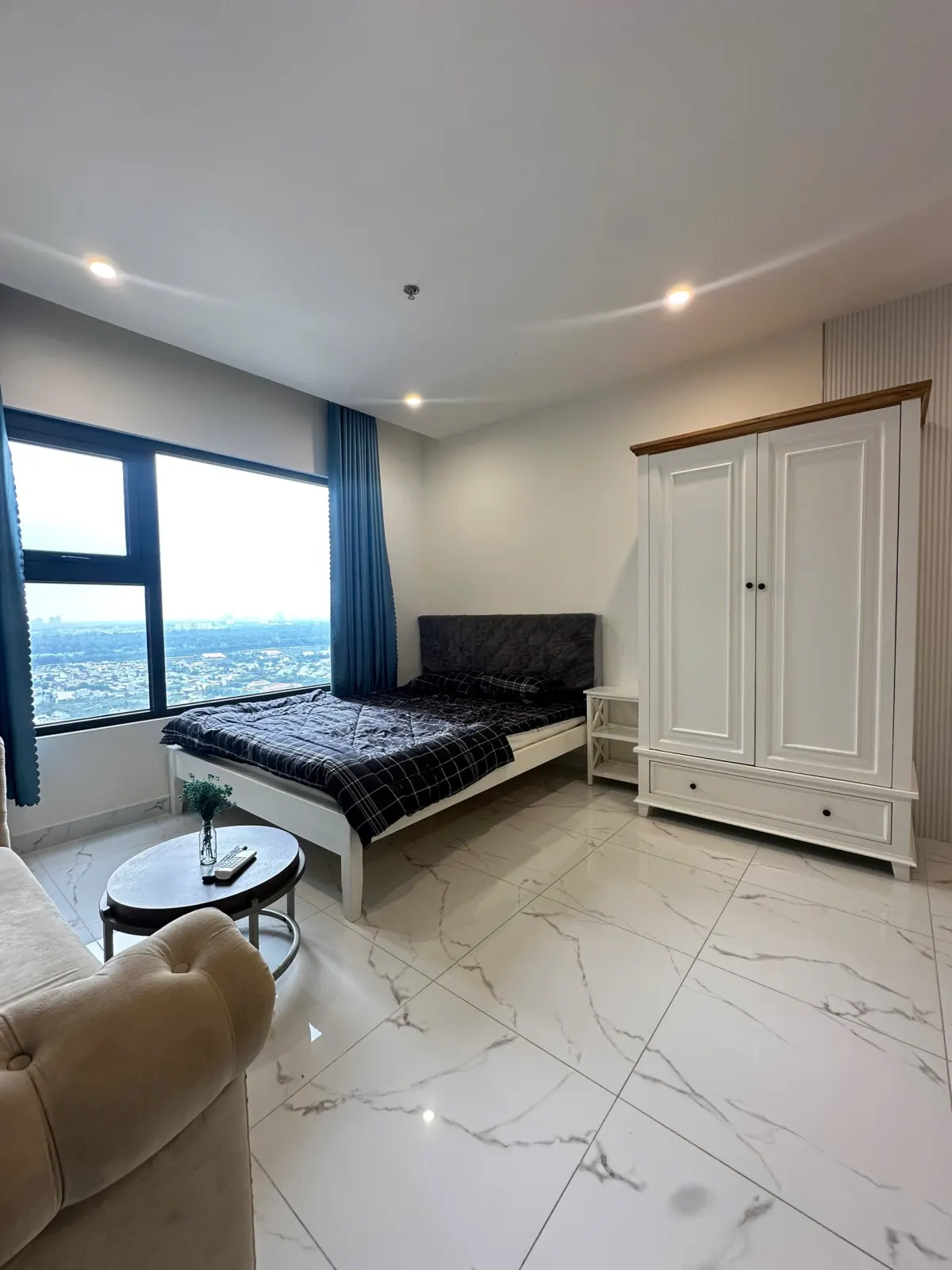 BÁN STUDIO THE BEVERLY SOLARI – FULL NỘI THẤT ĐẸP – SẴN HDT - GIÁ 2 TỶ BTP 