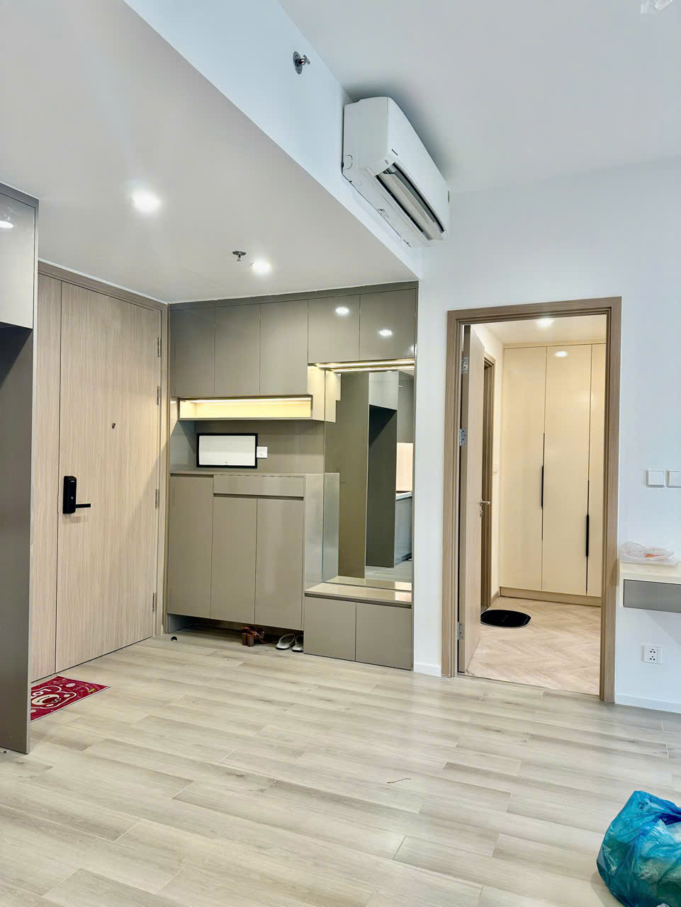 BÁN & CHO THUÊ CĂN HỘ MASTERI CENTRE POINT VINHOMES GRAND PARK – 2PN FULL NỘI THẤT, GIÁ TỐT QUẬN 9
