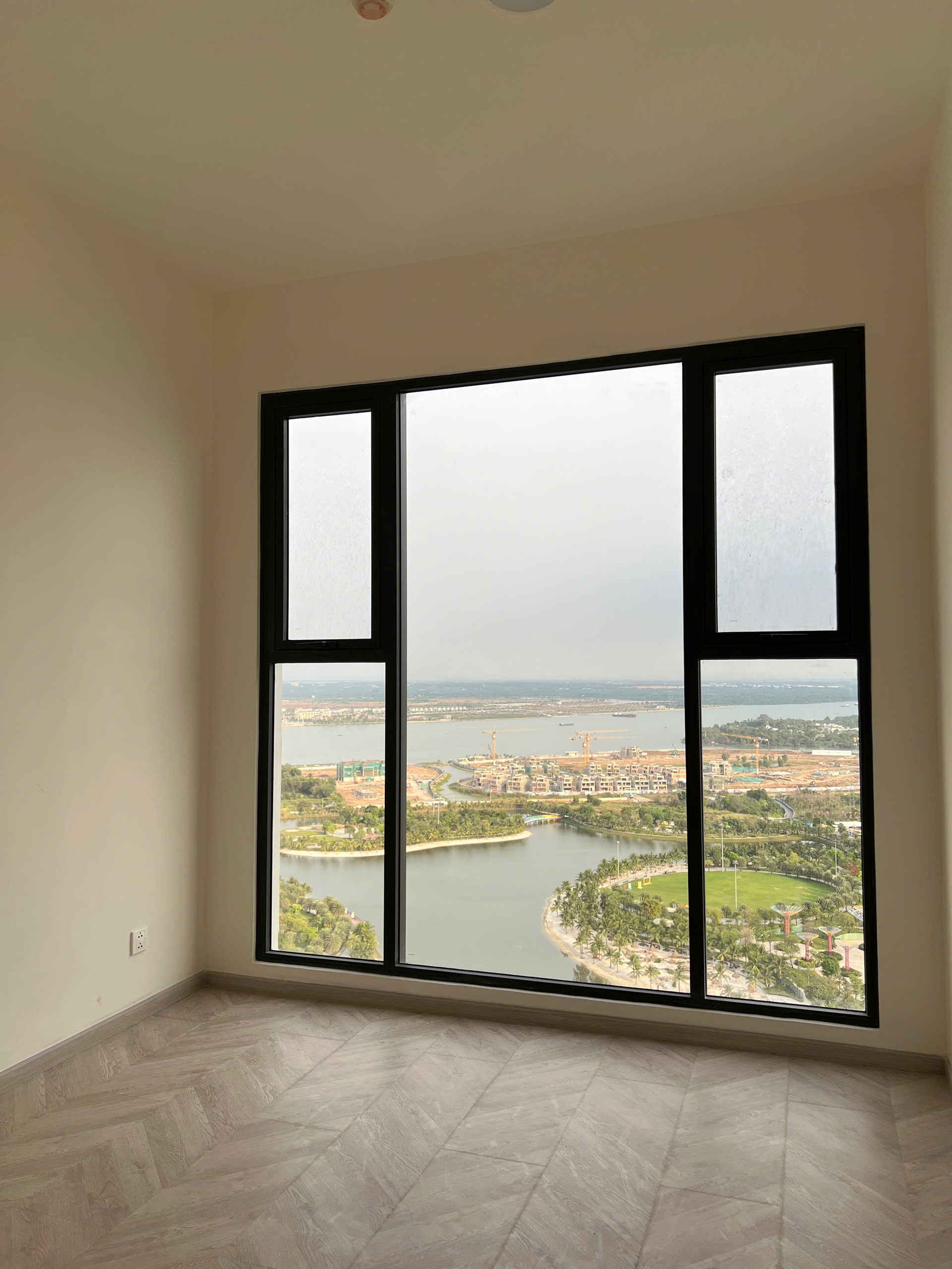 Bán căn hộ 2PN Masteri Centre Point – View Manhattan & sông Đồng Nai, tầng cao thoáng, hoàn thiện cơ bản