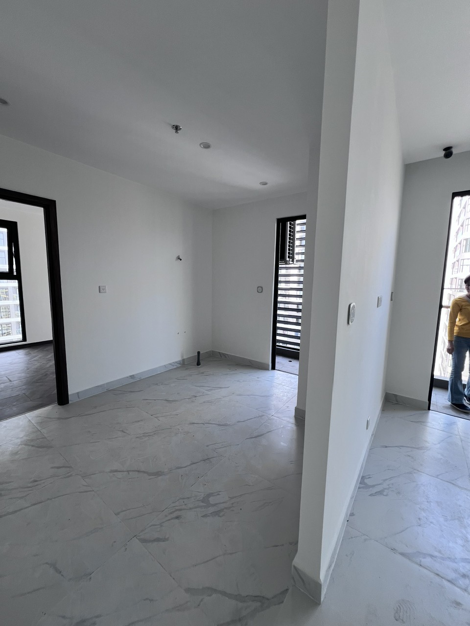Bán căn hộ Vinhomes Grand Park 2PN 2WC – The Beverly – Nội thất cơ bản – View hồ bơi tầng cao - ảnh 5