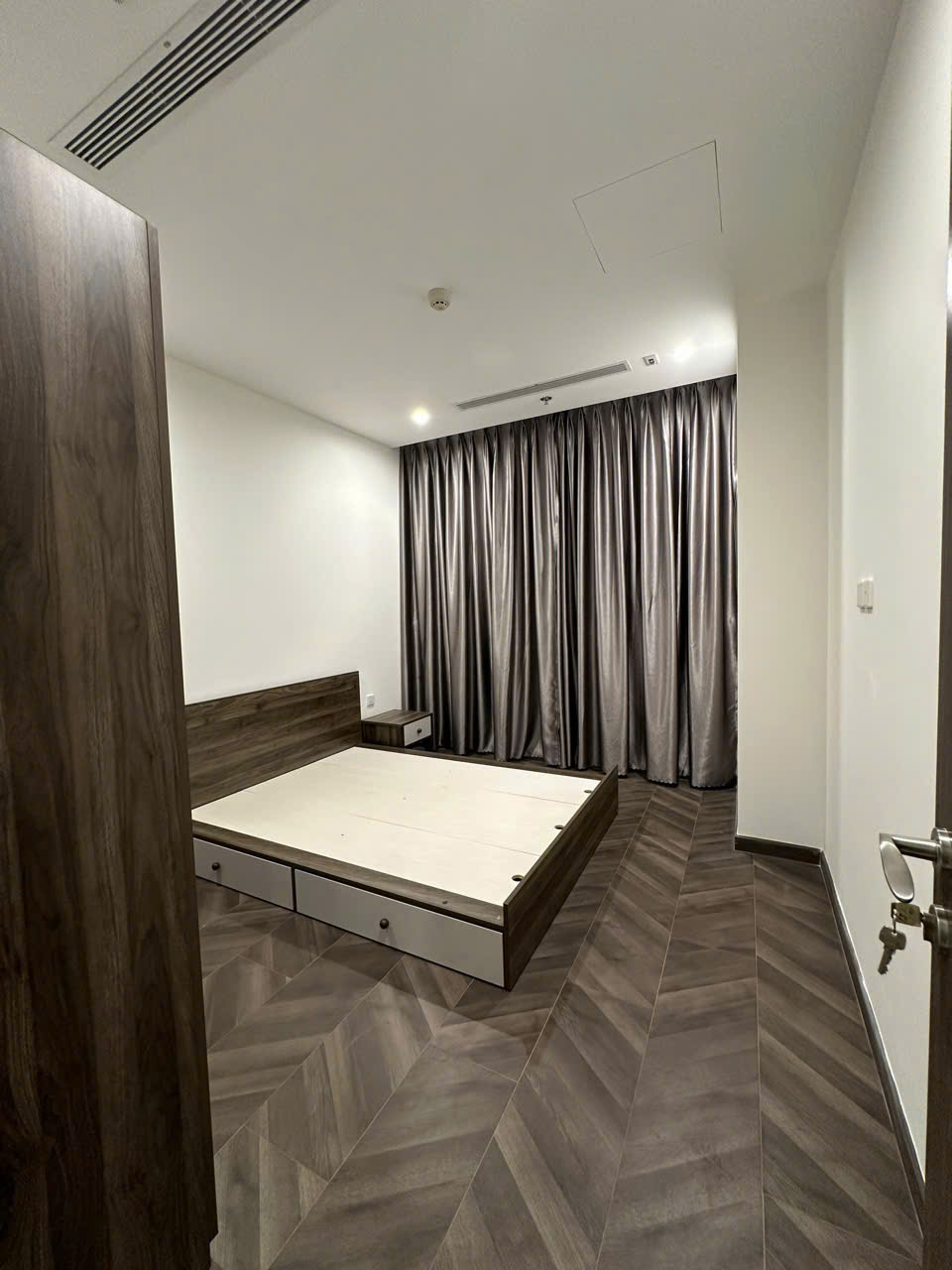 CHO THUÊ CĂN HỘ 1PN+ THE BEVERLY – VINHOMES GRAND PARK Full nội thất – Tầng cao – View nội khu xanh mát – Giá tốt