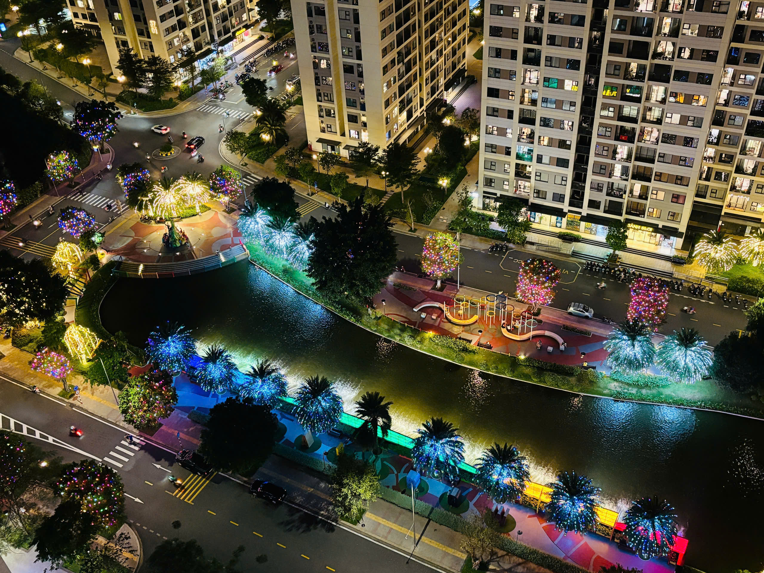 CHO THUÊ CĂN HỘ STUDIO TẦNG CAO – VIEW NỘI KHU ĐẸP – THE RAINBOW, VINHOMES GRAND PARK | GIÁ CHỈ 6 TRIỆU/THÁNG