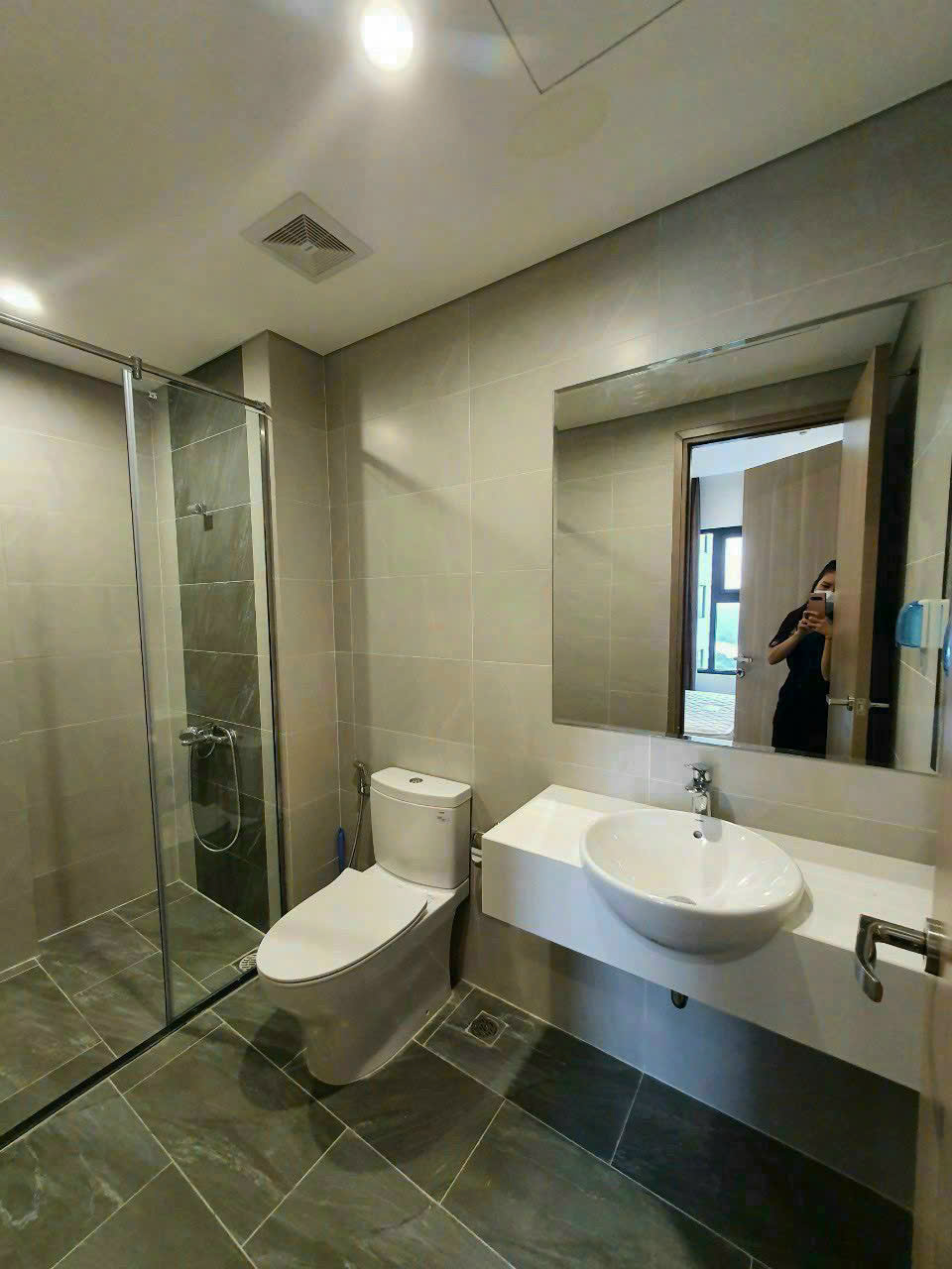 BÁN CĂN HỘ 2PN+ FULL NỘI THẤT – TẦNG CAO VIEW NGOẠI KHU THOÁNG MÁT