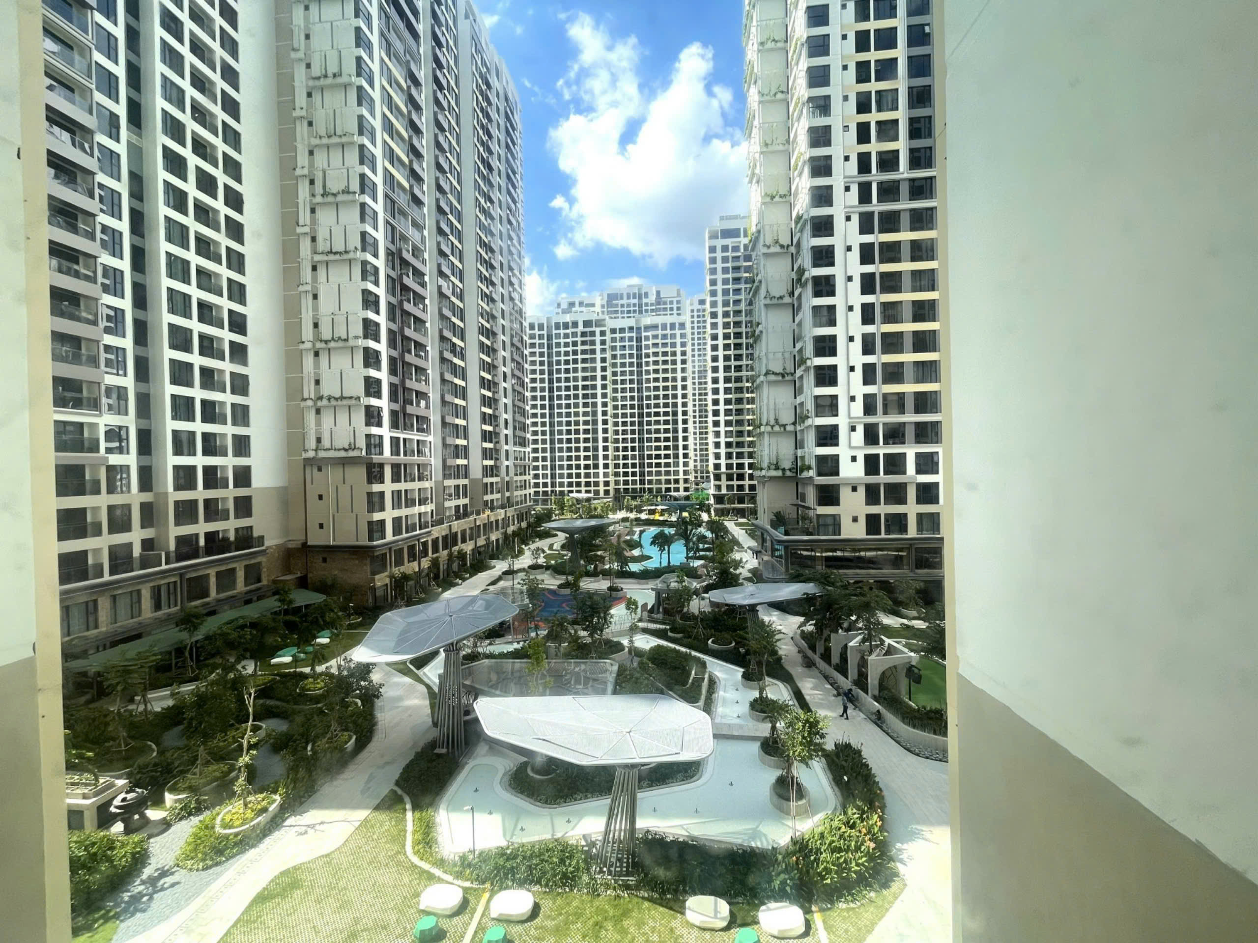 Bán Nhanh Căn Hộ Lumiere Boulevard Vinhomes Grand Park – 2PN Full Nội Thất, View Hồ Bơi & Sông Cực Thoáng - ảnh 8