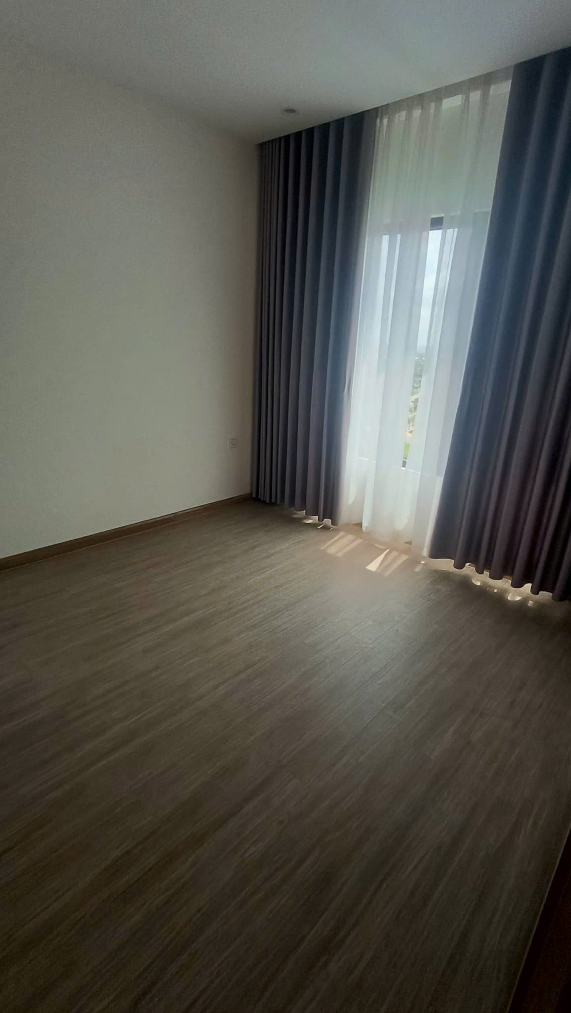 Cho Thuê Căn Hộ Vinhomes Grand Park – The Origami 2PN 2WC, Nội Thất Sẵn Bếp & Rèm – Giá Tốt Ở Ngay
