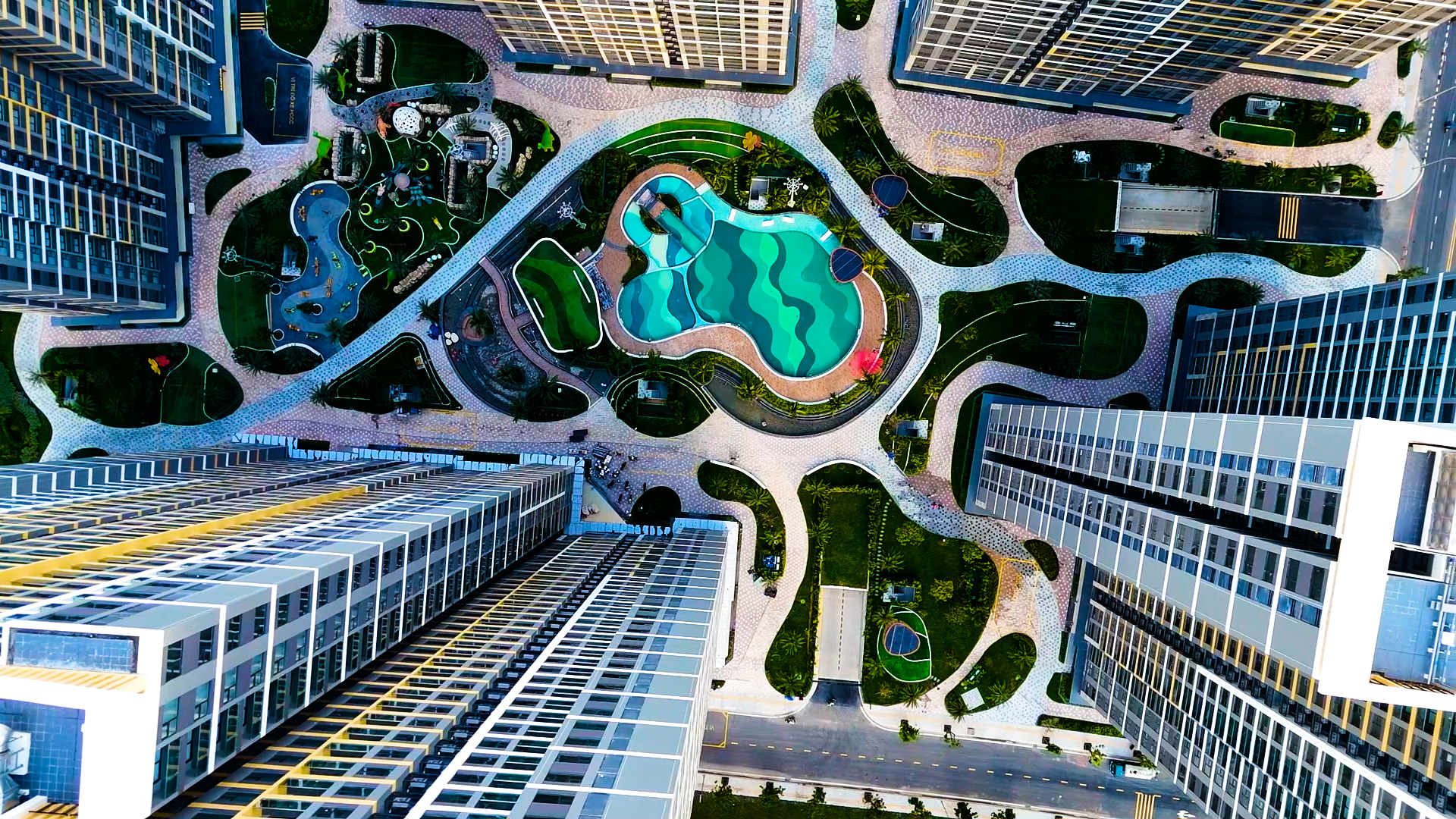 Cho thuê căn hộ 1PN+ The Beverly Vinhomes Grand Park – View hồ bơi nội khu, tầng cao, full nội thất