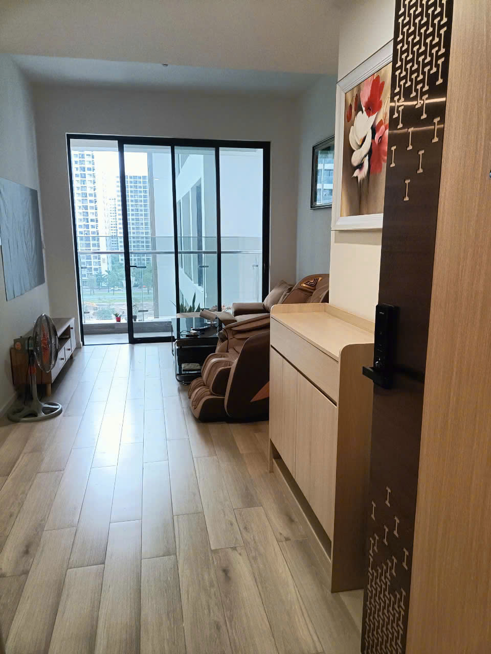 BÁN CĂN HỘ MASTERI CENTRE POINT 2PN2WC – FULL NỘI THẤT, DỌN VÀO Ở NGAY – VỊ TRÍ ĐẸP VINHOMES GRAND PARK