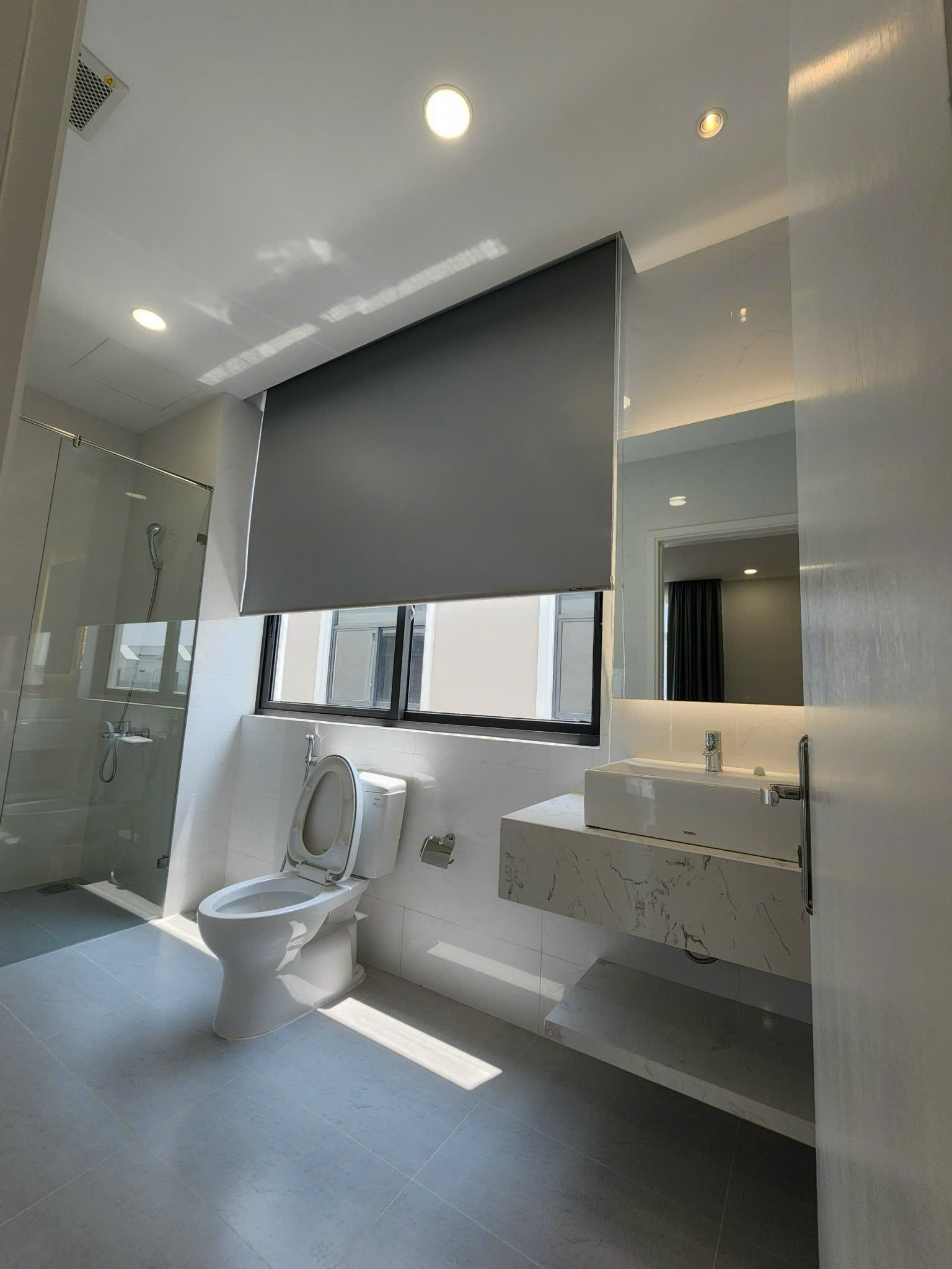 CHO THUÊ - Nhà phố 96m2 có nội thất, bếp, giường tủ Vinhomes Q9 - giá 38tr/tháng - ảnh 10