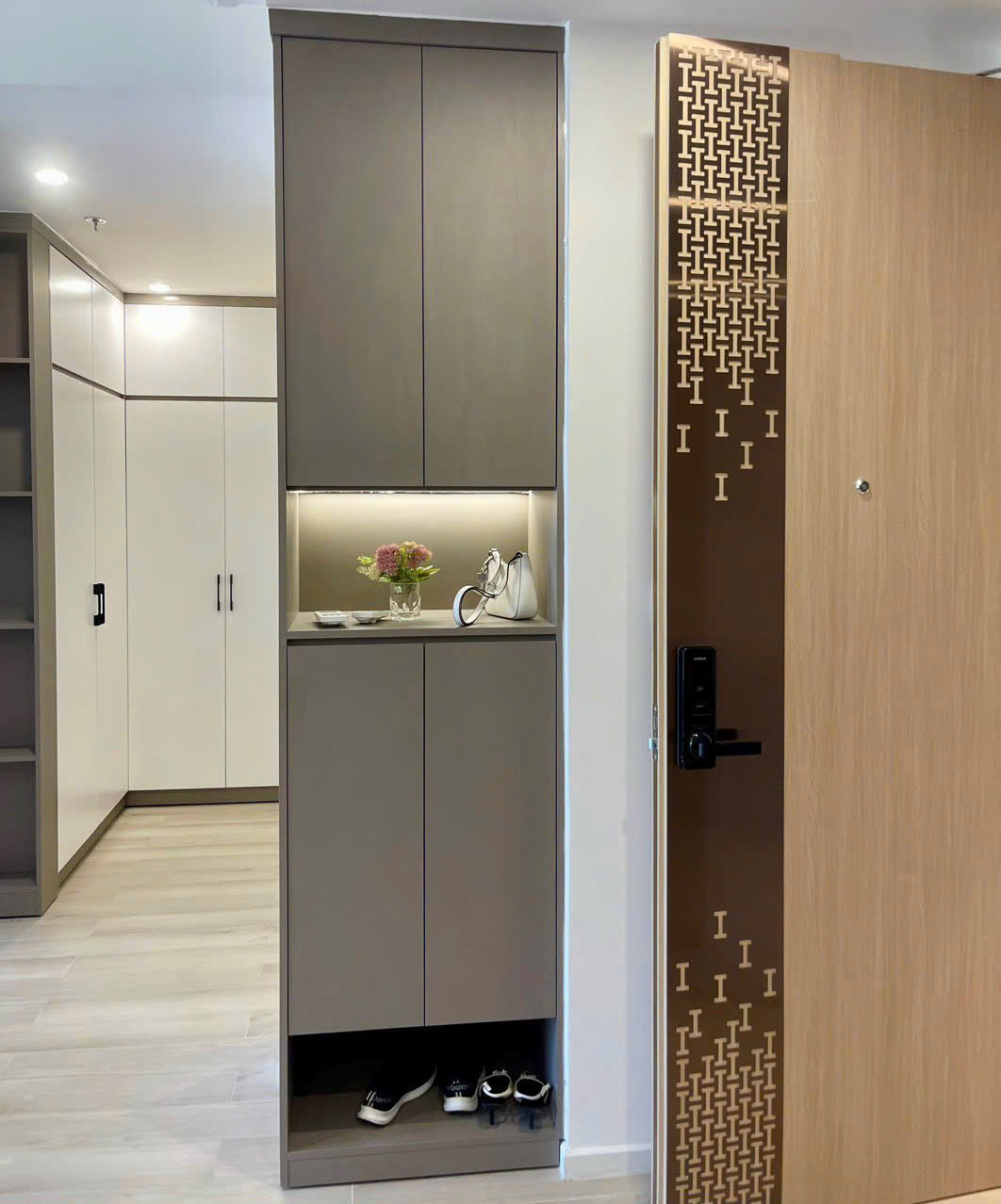 BÁN CĂN HỘ MASTERI CENTRE POINT VINHOMES GRAND PARK 1PN – VIEW CÔNG VIÊN 36HA & BIỆT THỰ MANHATTAN – FULL NỘI THẤT CAO CẤP