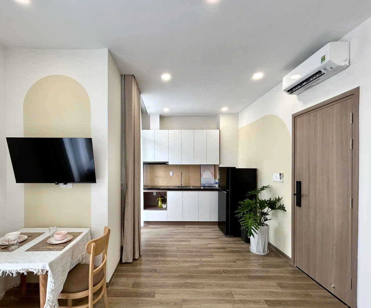 CHO THUÊ CĂN STUDIO BIỆT THỰ THE MANHATTAN GLORY - FULL NỘI THẤT - GIÁ CHỈ 7 TRIỆU/ THÁNG 