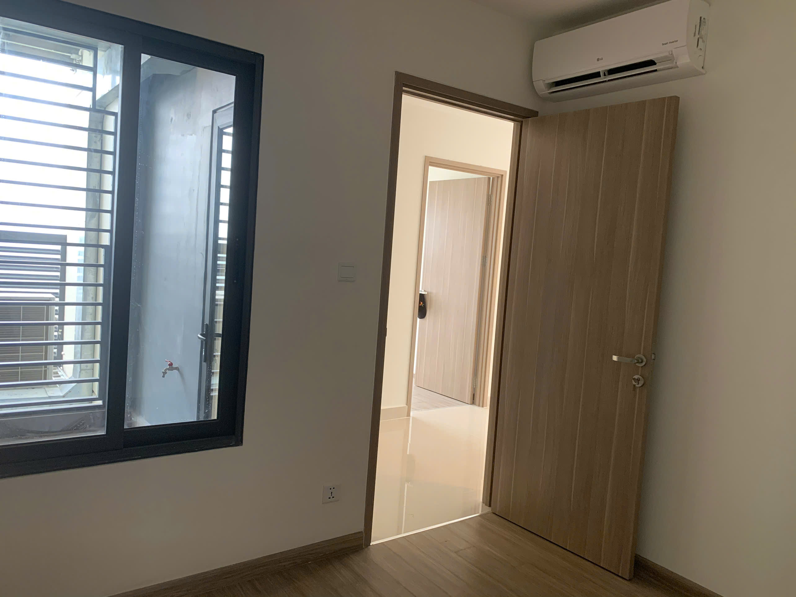 Bán căn hộ 2PN1WC –  View ngoại khu xanh mát cực thoáng – The Rainbow Vinhomes Grand Park, Giá chỉ 2.85 Tỷ