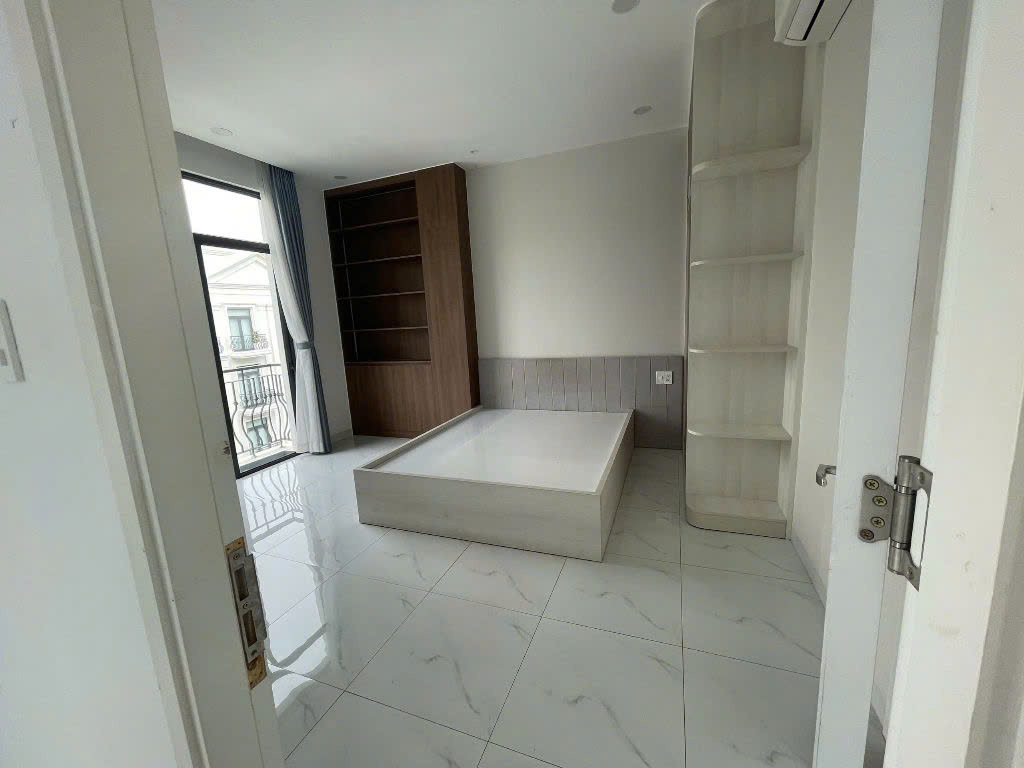 CHO THUÊ - Nhà phố 96m2 có nội thất, bếp, giường tủ Vinhomes Q9 - giá 38tr/tháng - ảnh 23