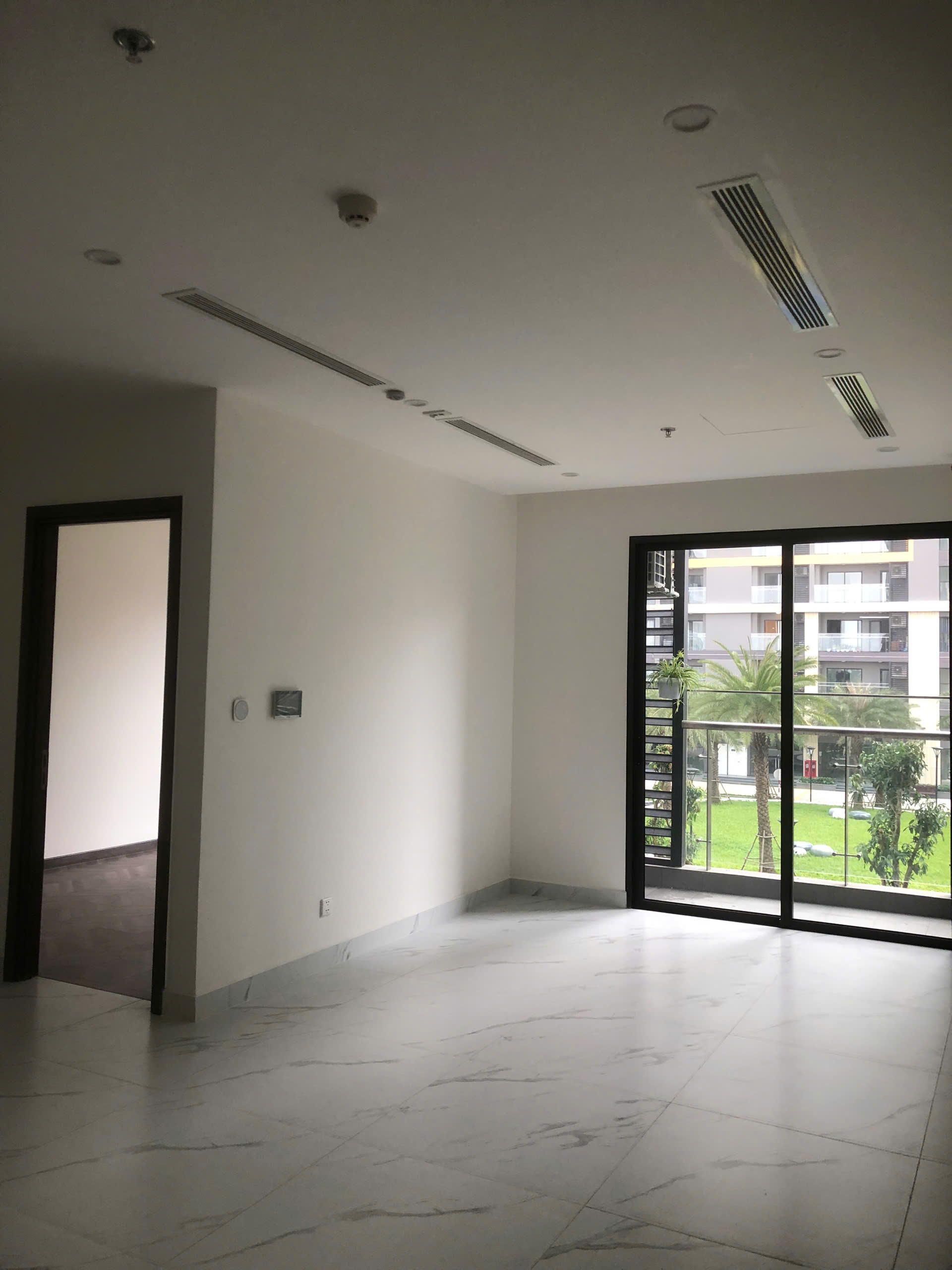 BÁN CĂN HỘ 1PN+ THE BEVERLY – VỊNHOMES GRAND PARK  Tầng thấp – View nội khu xanh mát – Hoàn thiện cơ bản từ CĐT
