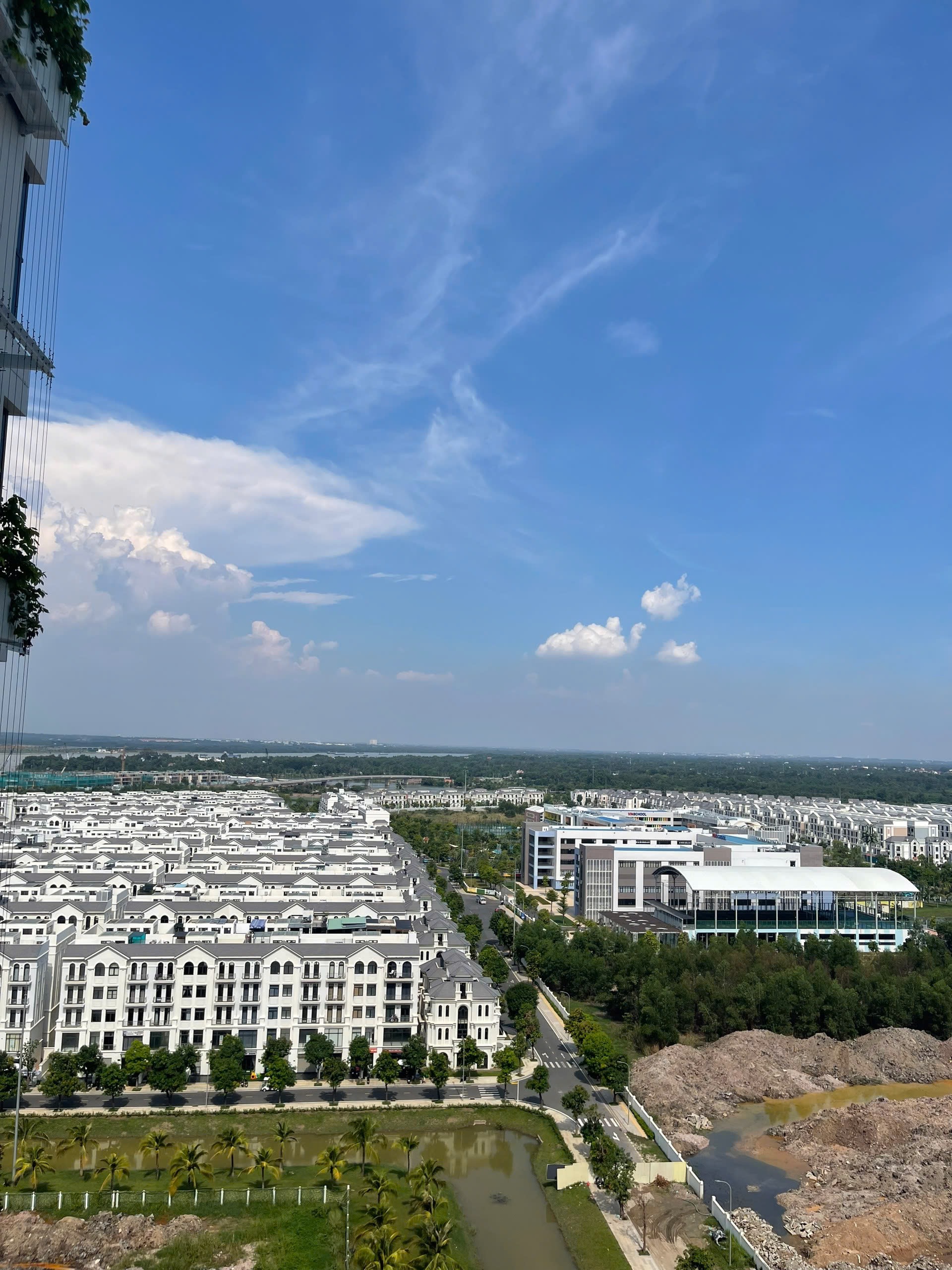 Bán Căn Hộ 2PN Tòa B (Banyan) Lumiere Boulevard – Kế Cận Vincom, Vinschool – View Sông Thoáng Đãng – Giá 5.9 Tỷ