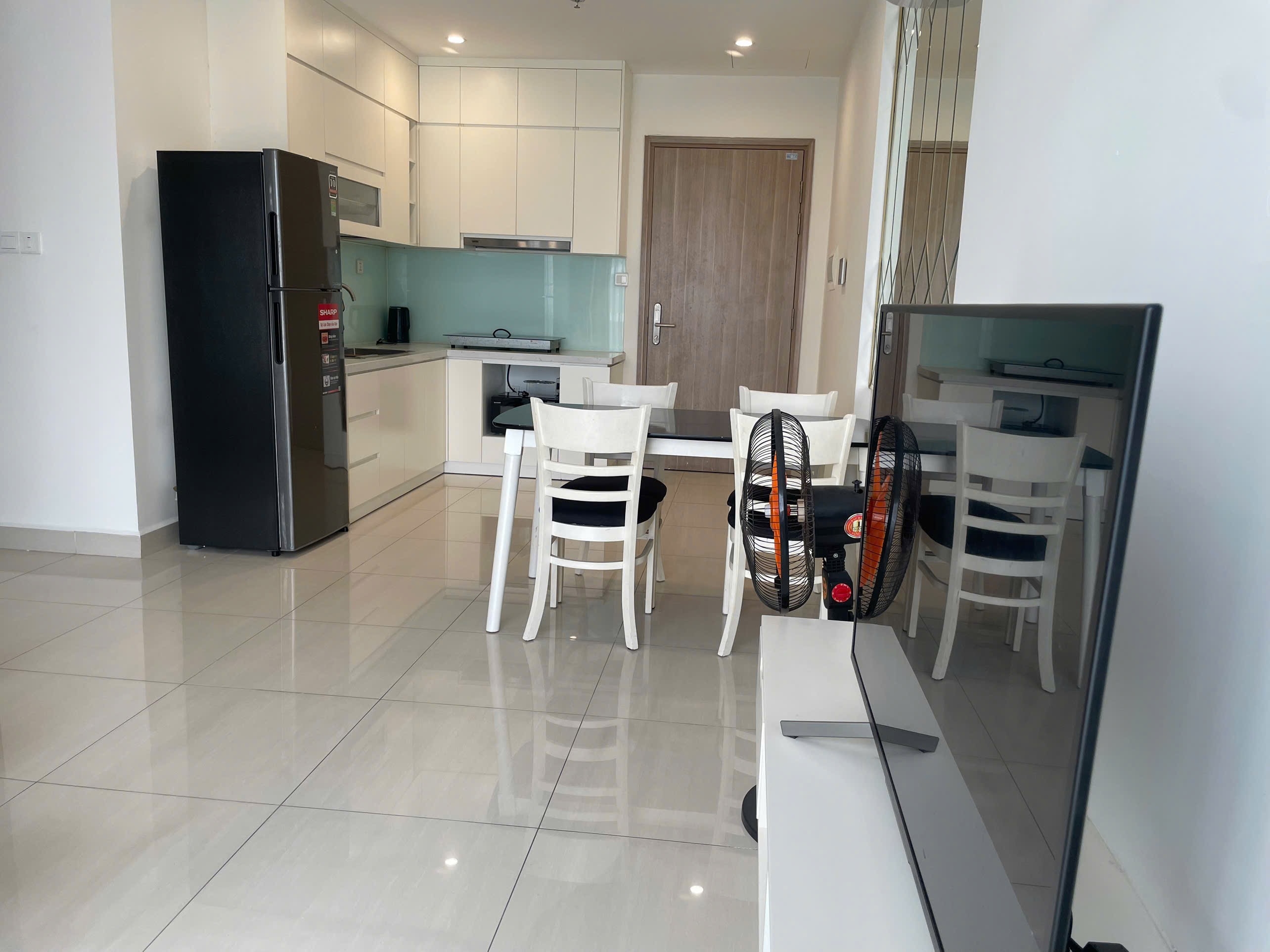 Cho Thuê Căn Hộ 2PN The Rainbow Vinhomes Grand Park - Tầng Cao View Nội Khu Yên Tĩnh, Full Nội Thất, Giá 8 Triệu