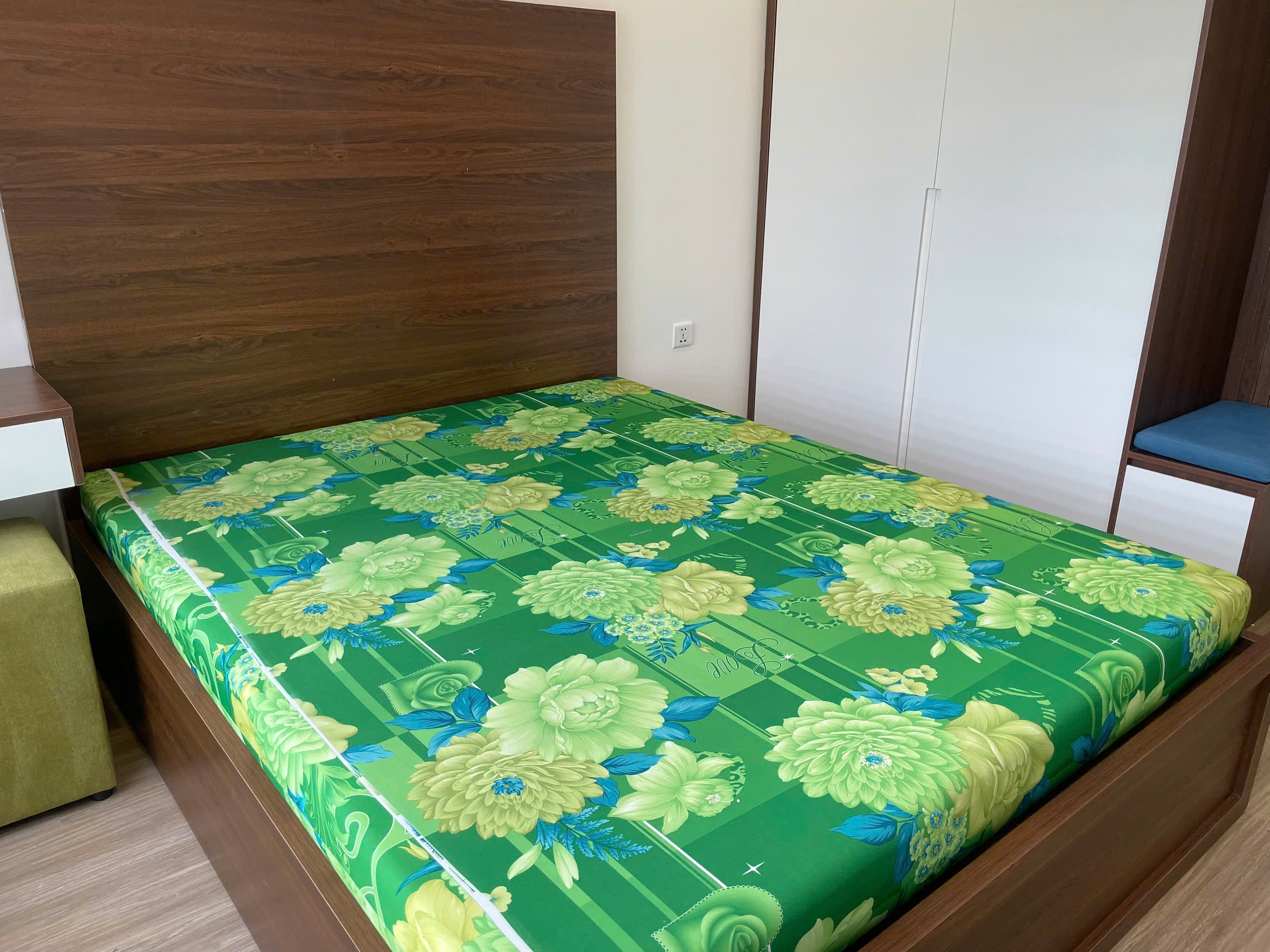 Cho Thuê Căn Hộ 2PN The Rainbow Vinhomes Grand Park - Tầng Cao View Nội Khu Yên Tĩnh, Full Nội Thất, Giá 8 Triệu
