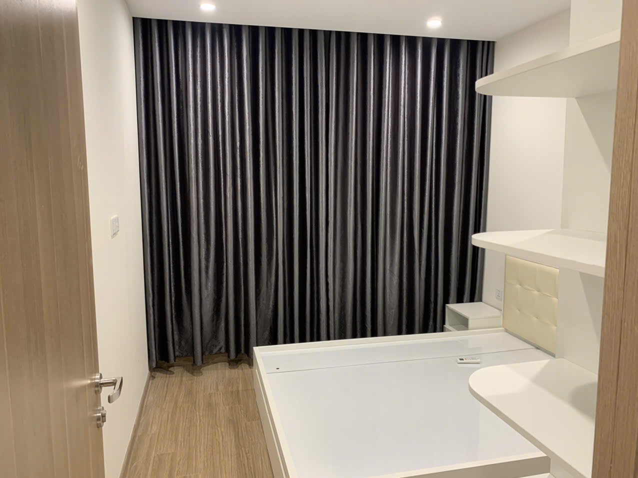 Bán Gấp Căn Hộ 1PN+ The Rainbow  Vinhomes Grand Park- Full Nội Thất Gỗ, Giá Tốt - ảnh 10