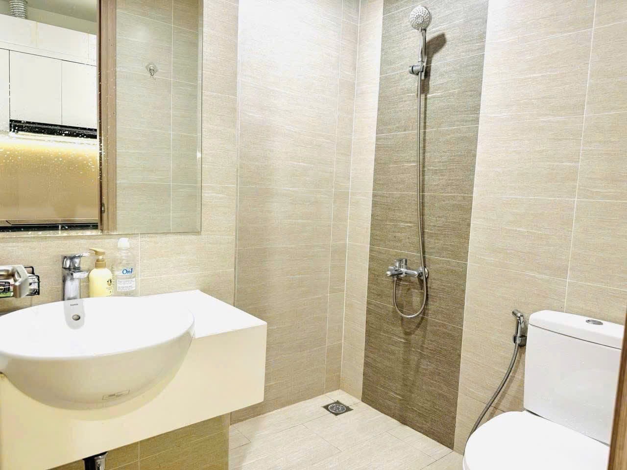 Cho thuê căn hộ Vinhomes Grand Park Studio – The Origami – Full nội thất – View nội khu hồ bơi – Giá 6,5 triệu/tháng - ảnh 5