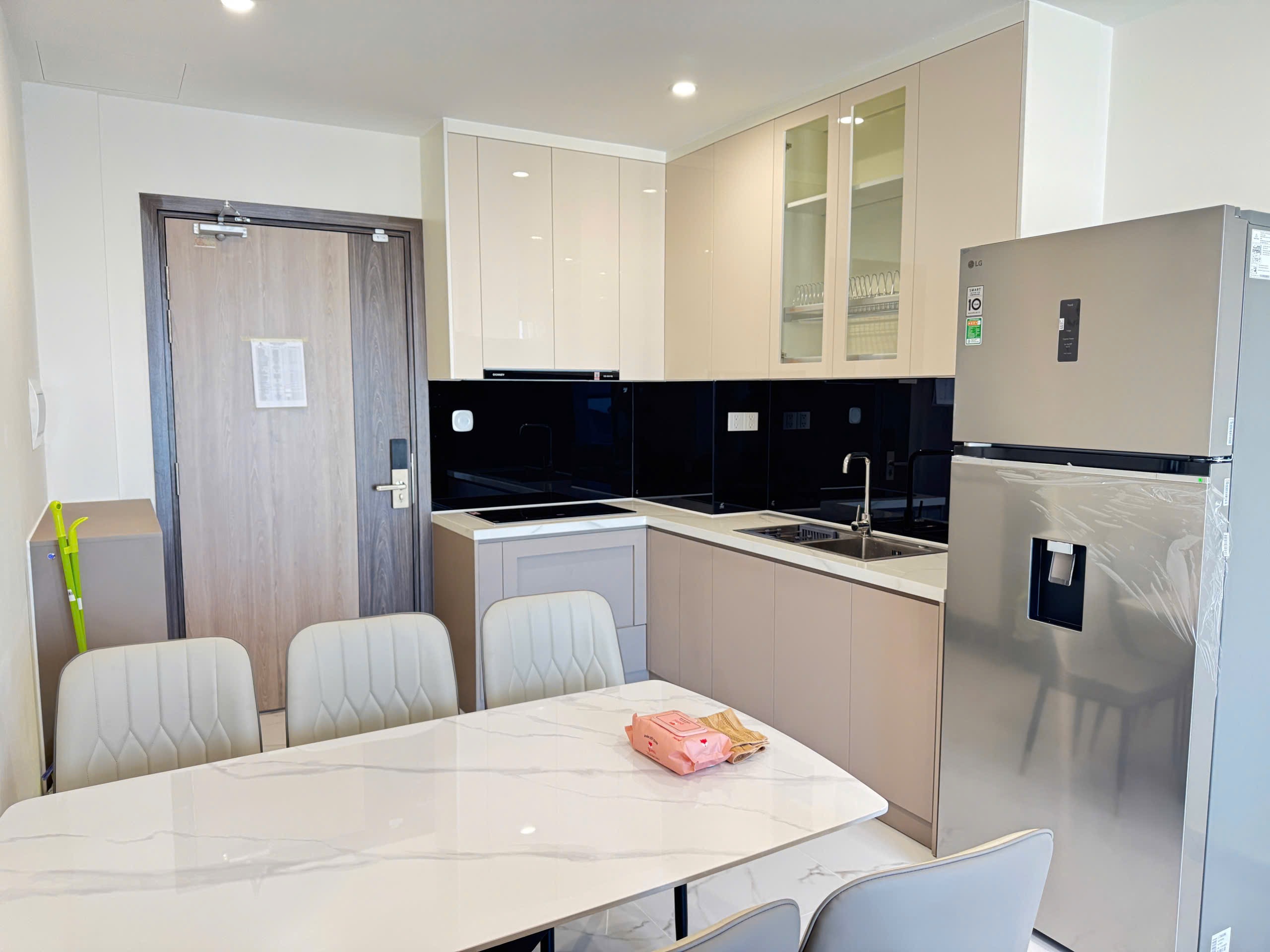 Cho thuê căn hộ 3PN Glory Heights Vinhomes Grand Park – Tầng nóc view cao thoáng – Full nội thất cao cấp