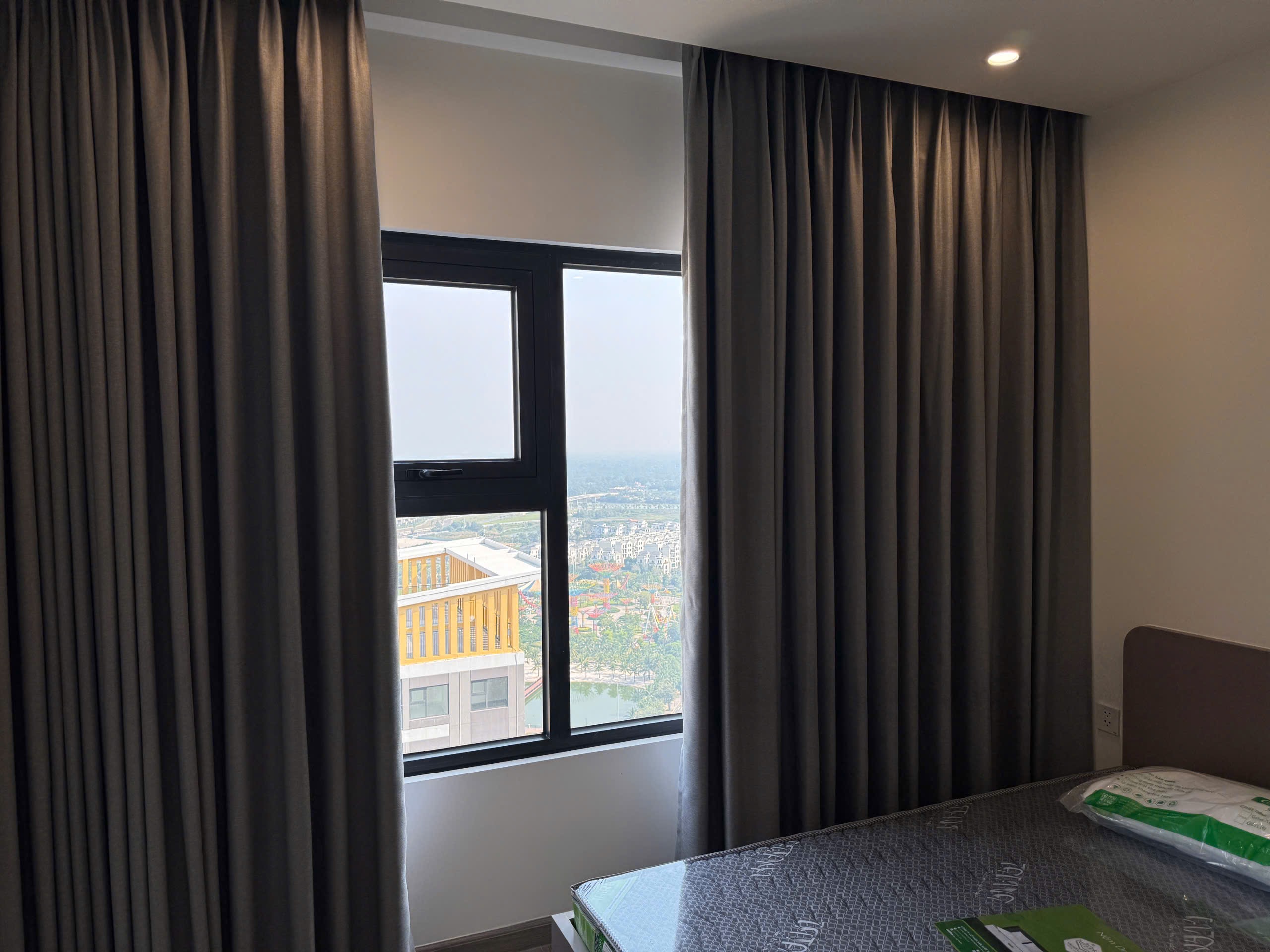 Cho thuê căn hộ 3PN Glory Heights Vinhomes Grand Park – Tầng nóc view cao thoáng – Full nội thất cao cấp