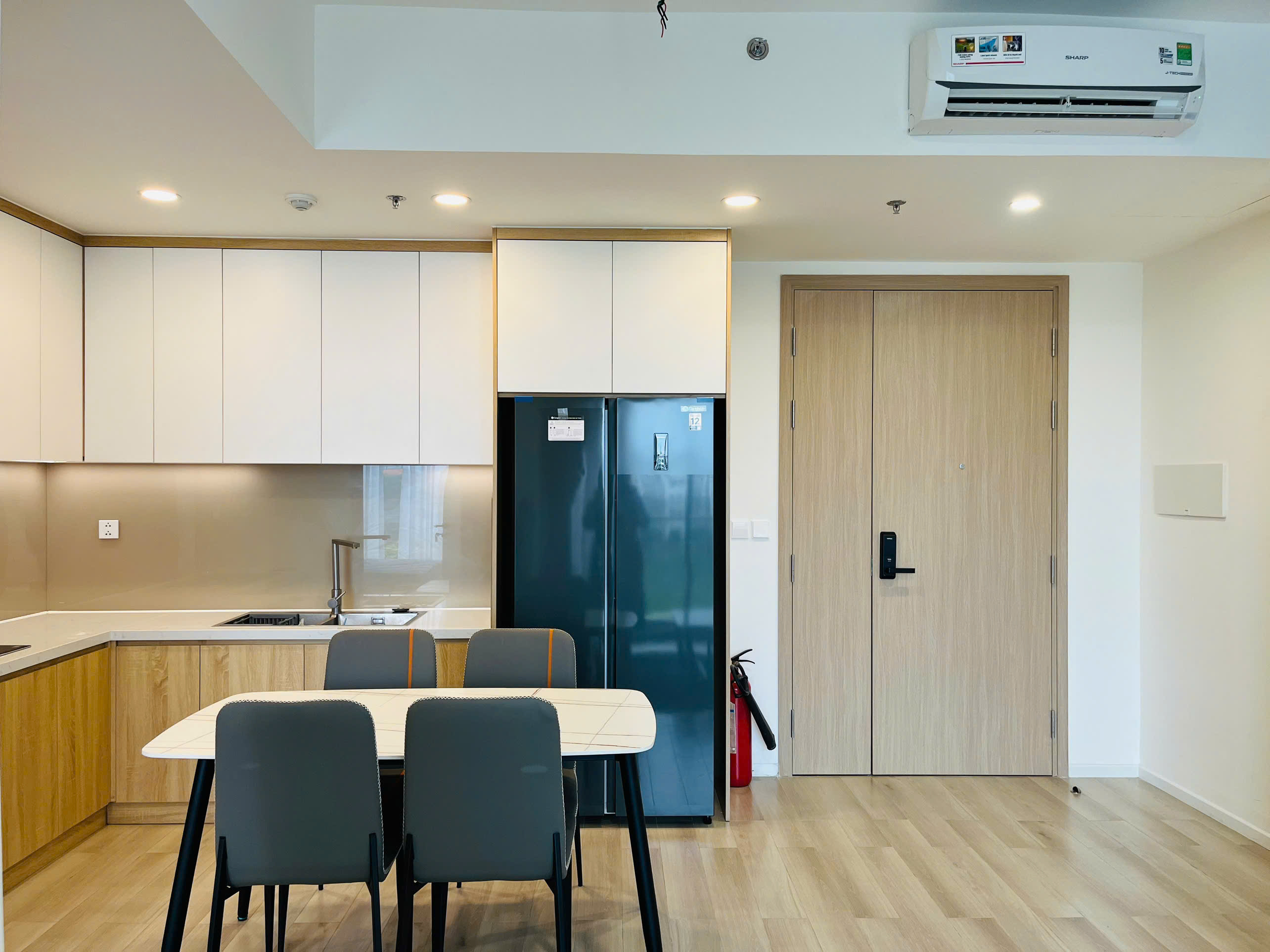 Bán Căn Hộ Lumiere Boulevard 2PN – Full Nội Thất Cao Cấp | Vinhomes Grand Park Quận 9