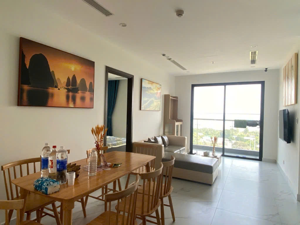 BÁN & CHO THUÊ CĂN HỘ 2PN2WC – FULL NỘI THẤT CAO CẤP – TẦNG THẤP THE BEVERLY, VINHOMES GRAND PARK