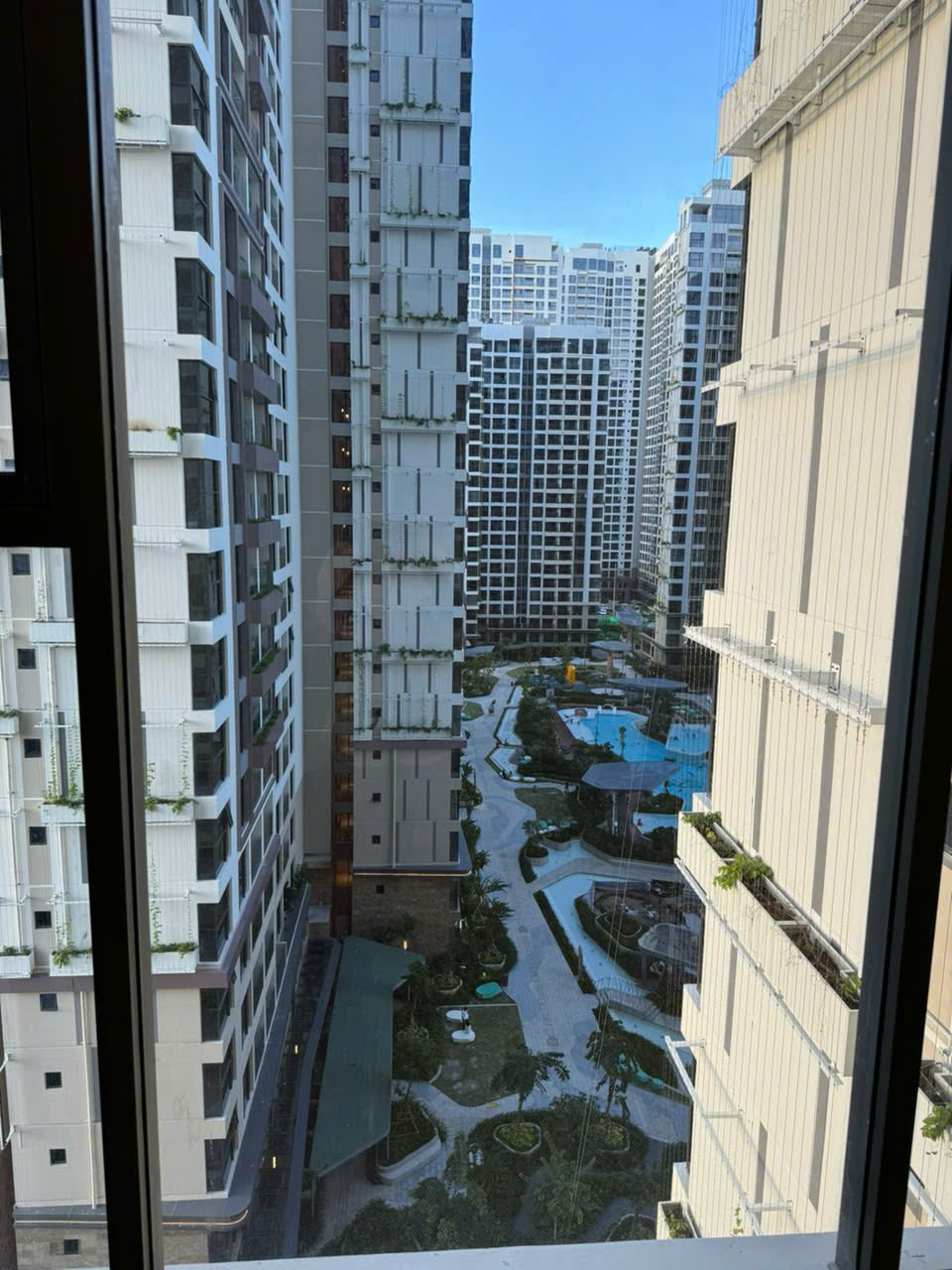 CHO THUÊ CĂN HỘ LUMIERE BOULEVARD – VINHOMES GRAND PARK  2PN2WC | NHÀ MỚI - NỘI THẤT BẾP RÈM - ảnh 10