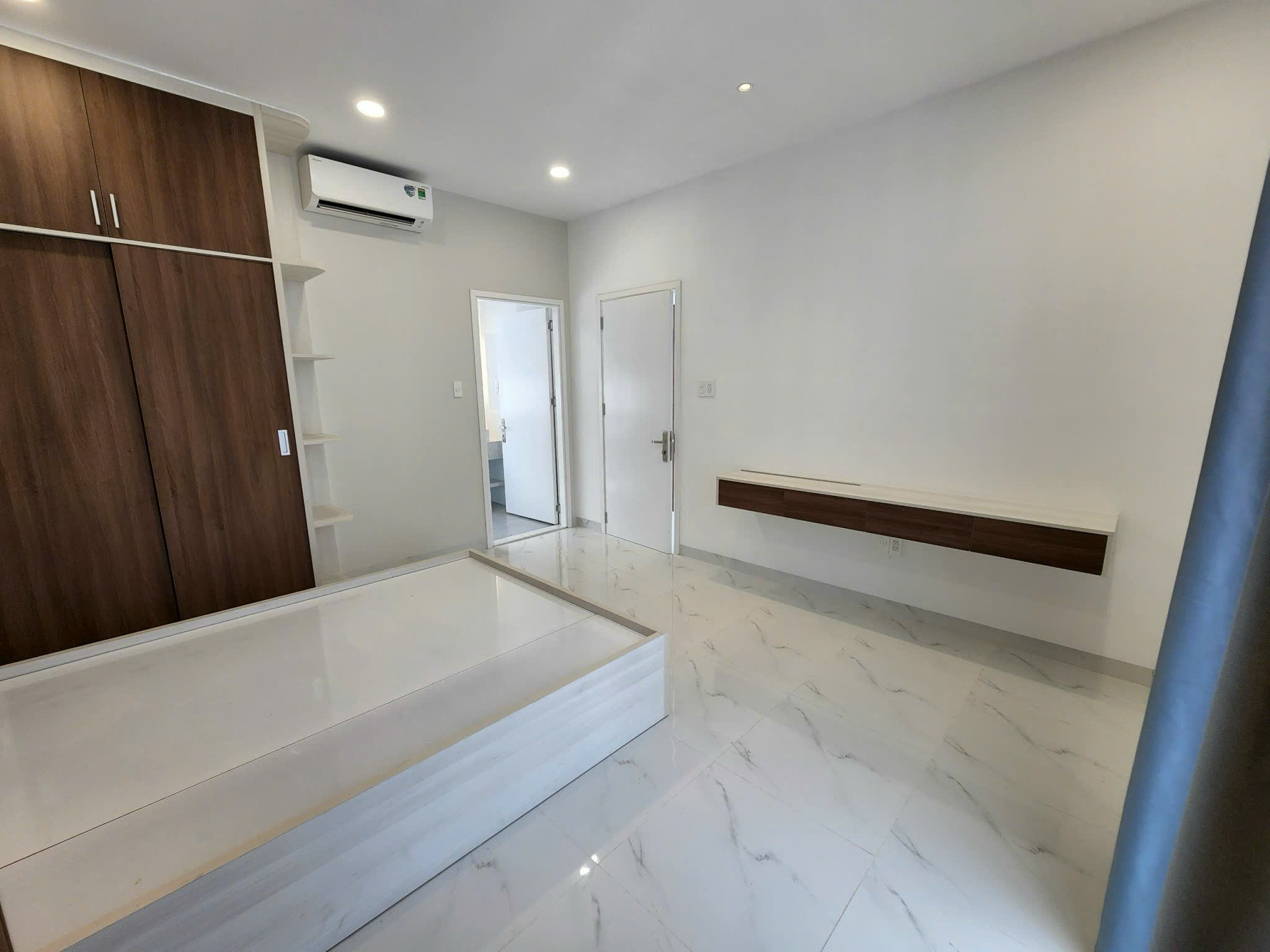 CHO THUÊ - Nhà phố 96m2 có nội thất, bếp, giường tủ Vinhomes Q9 - giá 38tr/tháng - ảnh 16