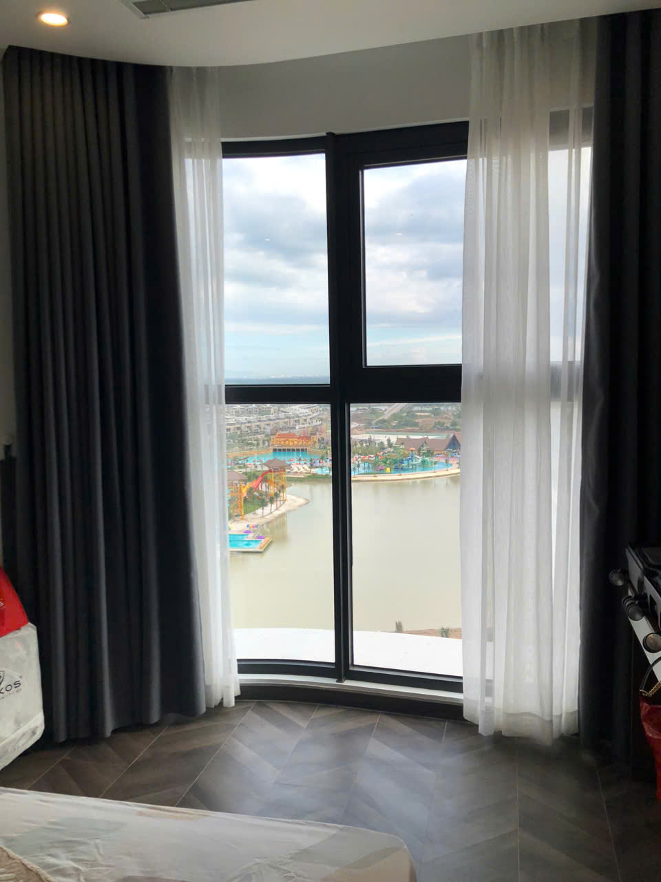 Cho thuê căn hộ 2PN2WC The Beverly Vinhomes Quận 9 - Full nội thất sang trọng - Xách vali vào ở ngay. - ảnh 6