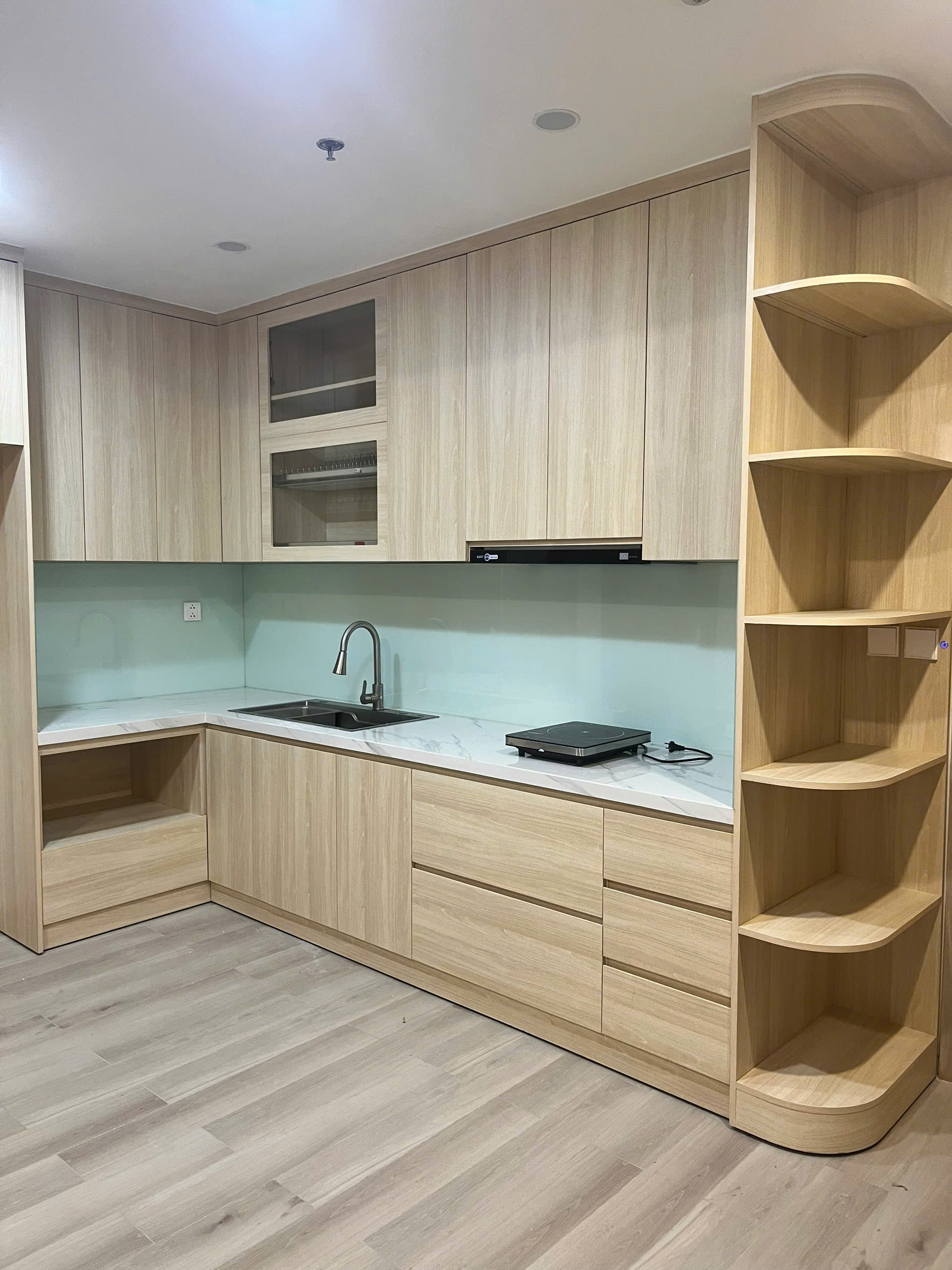 Bán Căn Hộ Lumiere Boulevard Vinhomes Grand Park - 2PN2WC FULL NỘI THẤT -  GIÁ TỐT